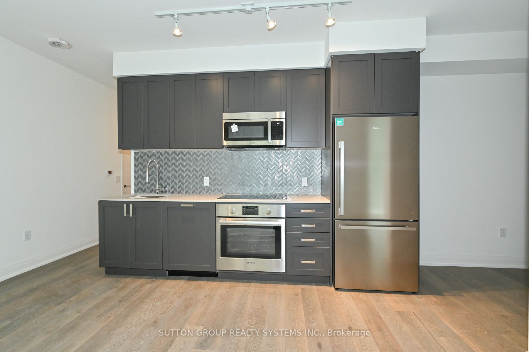 293 The Kingsway #207