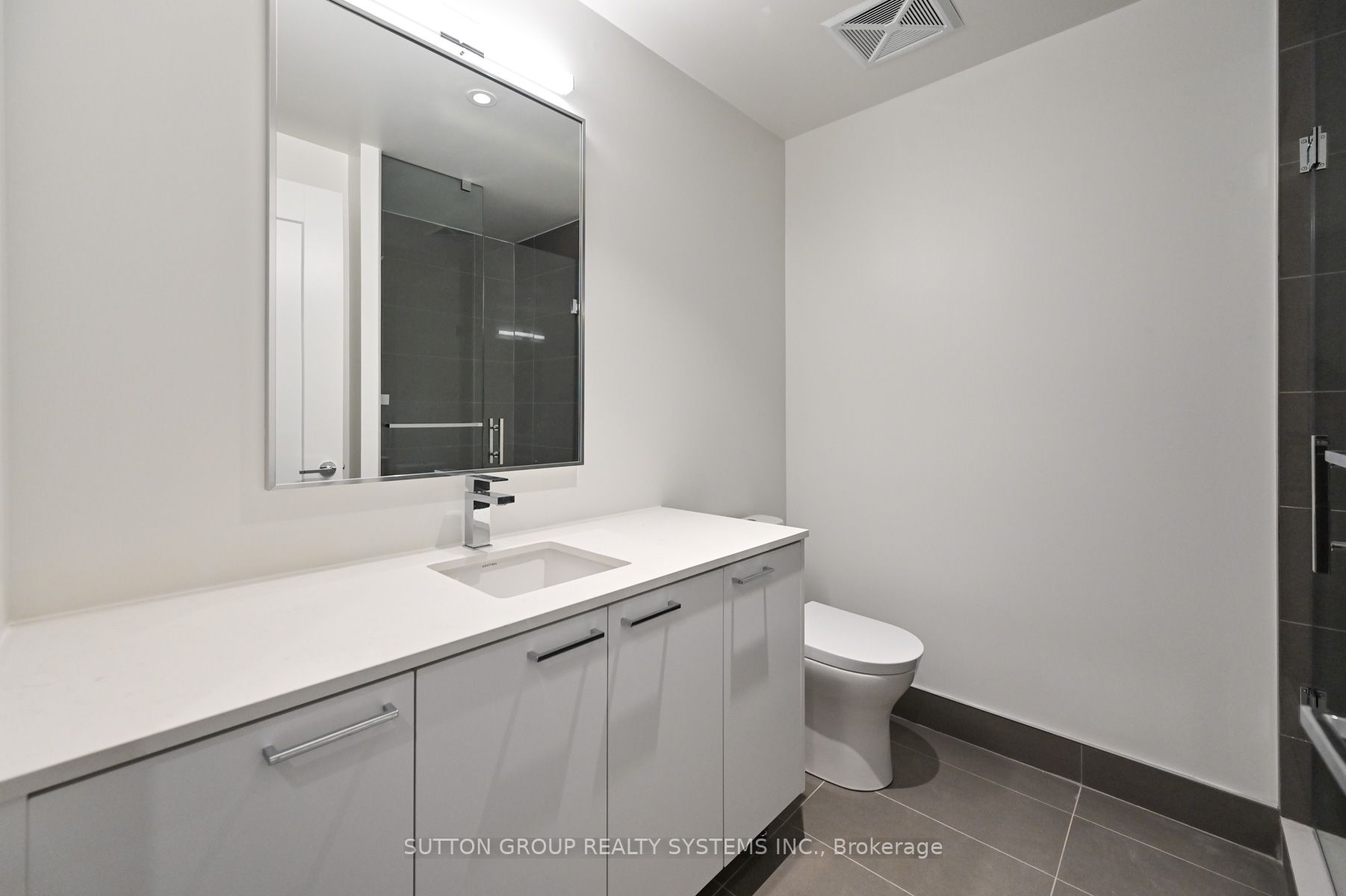 293 The Kingsway #207