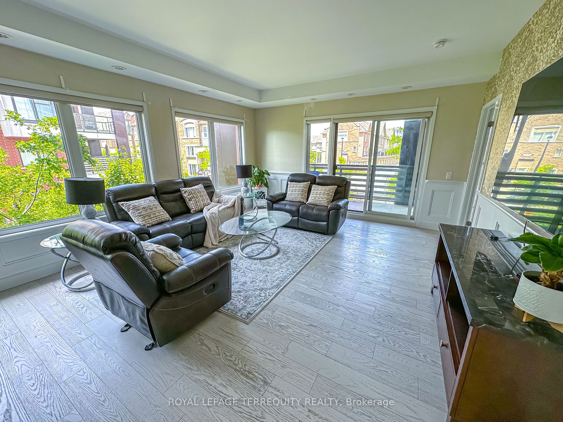 5025 Harvard Rd, #204
