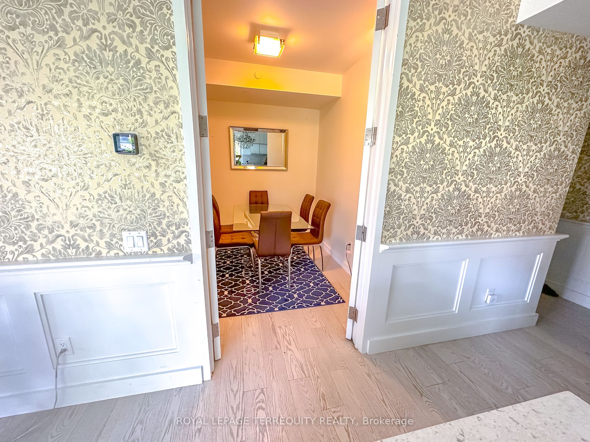 5025 Harvard Rd, #204