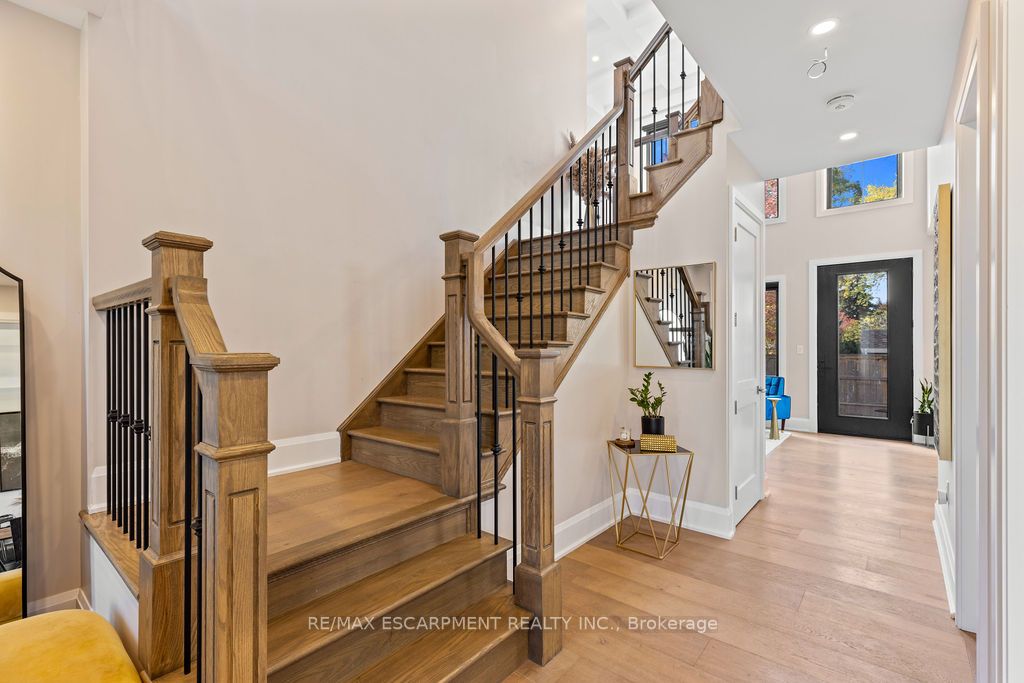 308 Appleby Line