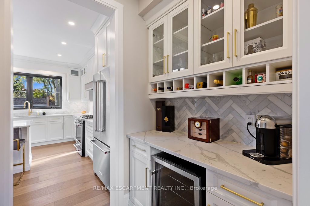 308 Appleby Line
