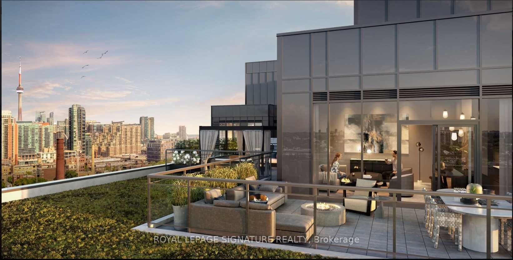 1221 King St W, #428