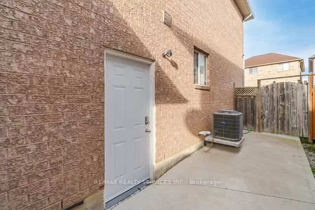 125 Fairhill Ave