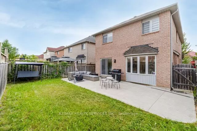125 Fairhill Ave