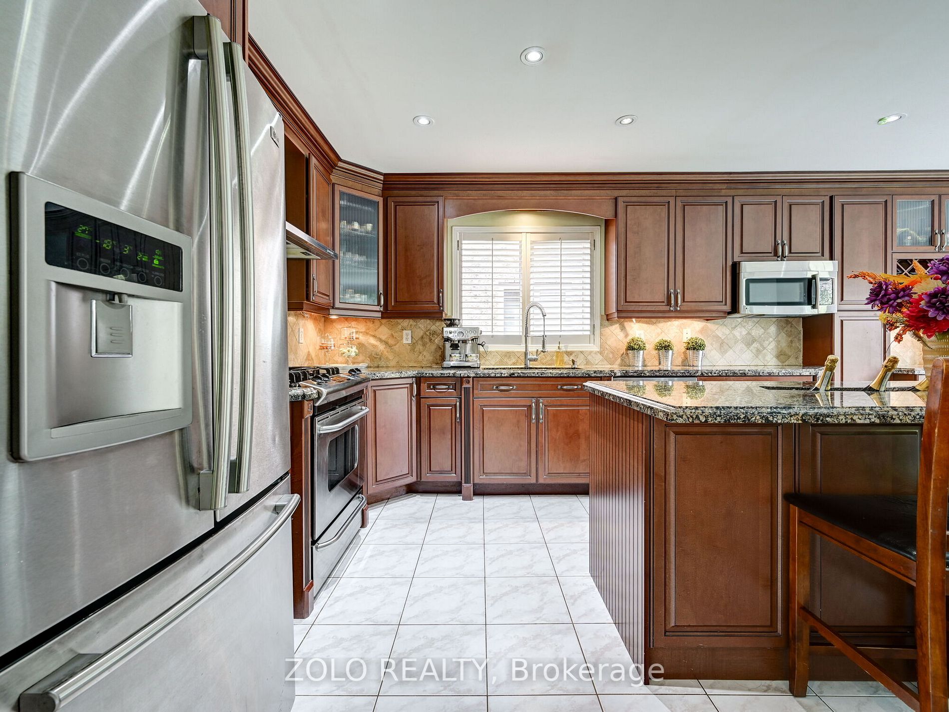 2375 East Gate Cres