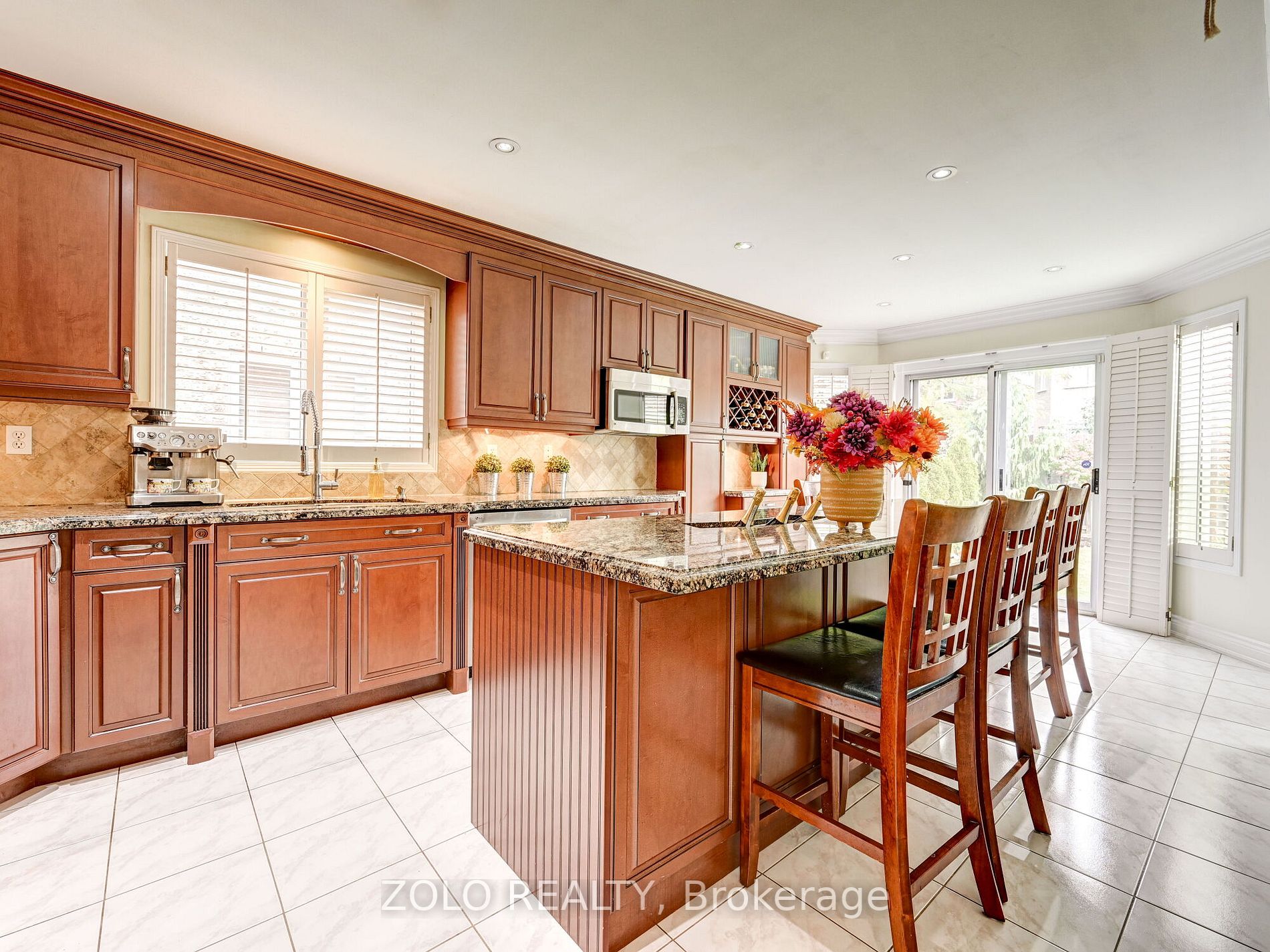 2375 East Gate Cres