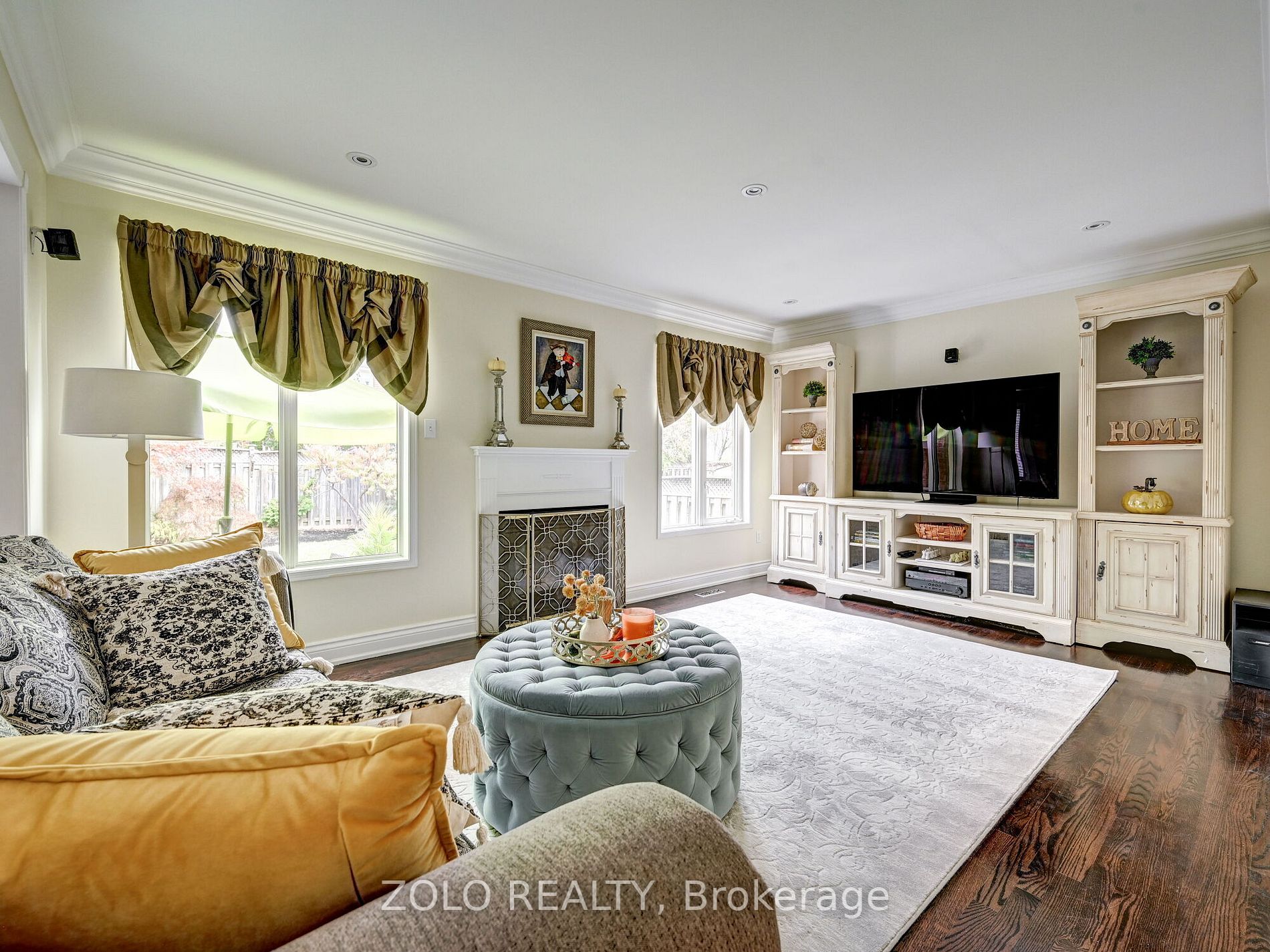 2375 East Gate Cres