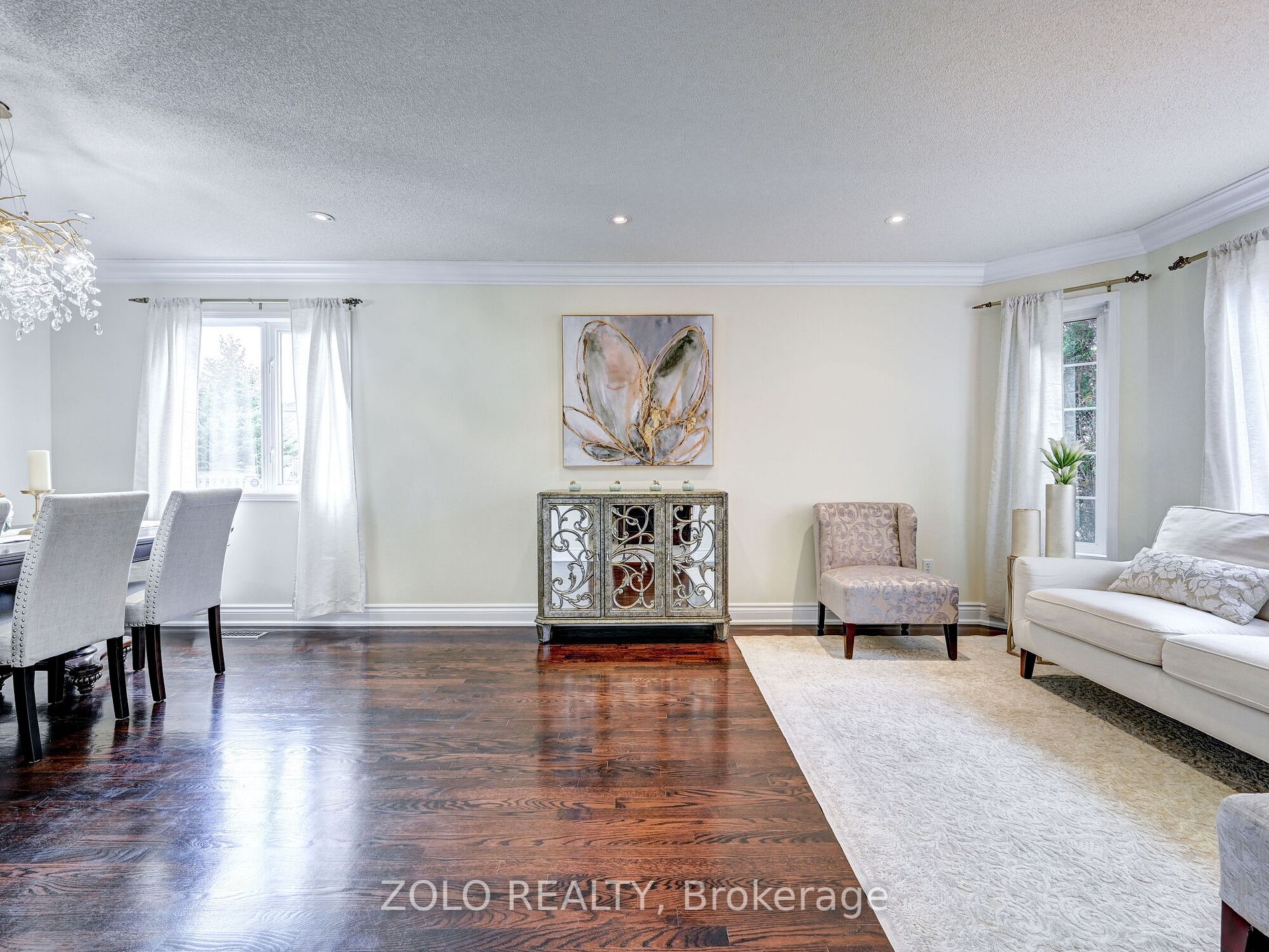 2375 East Gate Cres