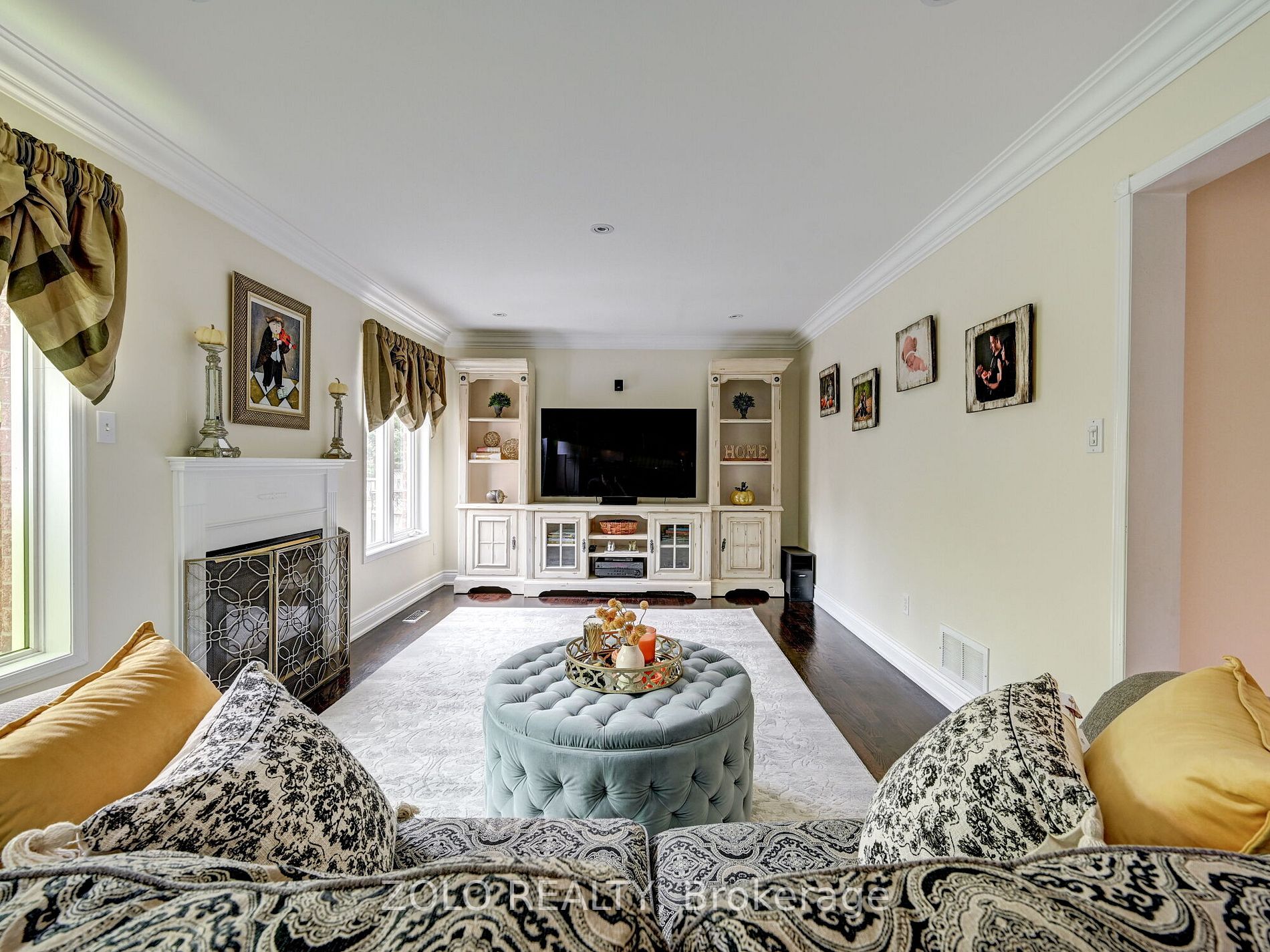 2375 East Gate Cres