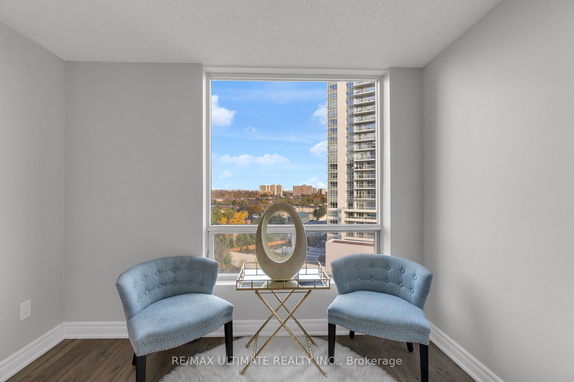 1 Hickory Tree Rd E, #902