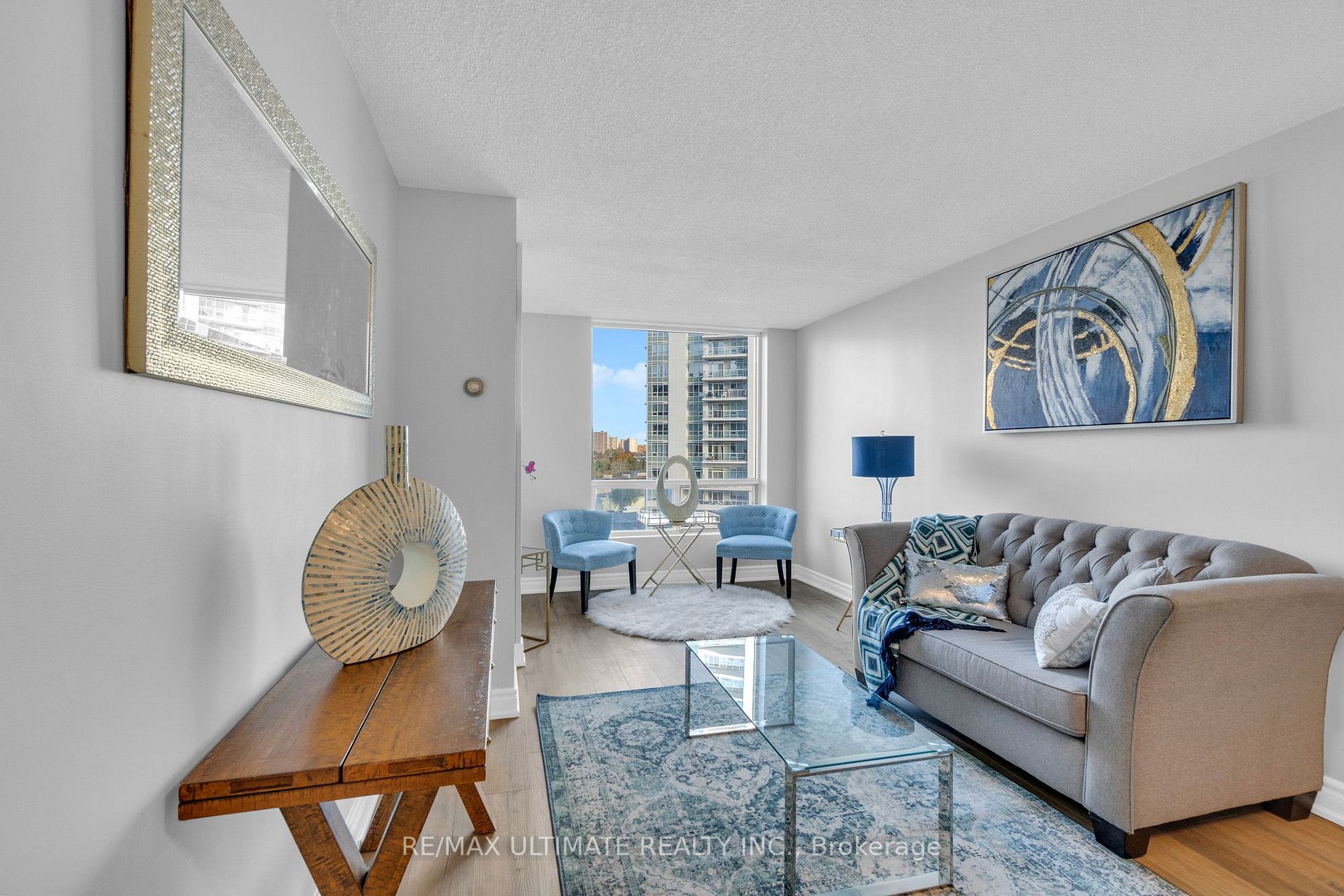1 Hickory Tree Rd E, #902