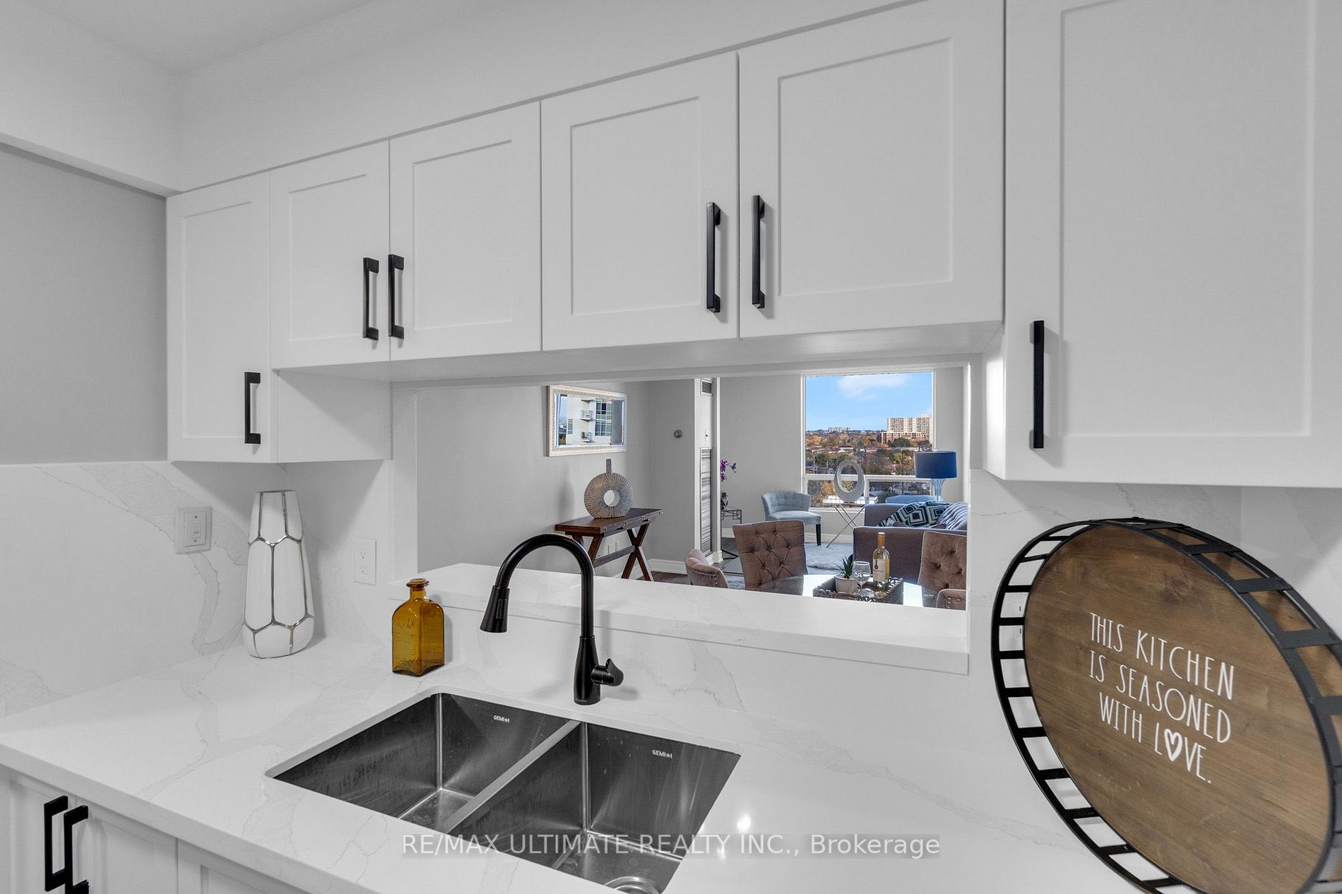 1 Hickory Tree Rd E, #902