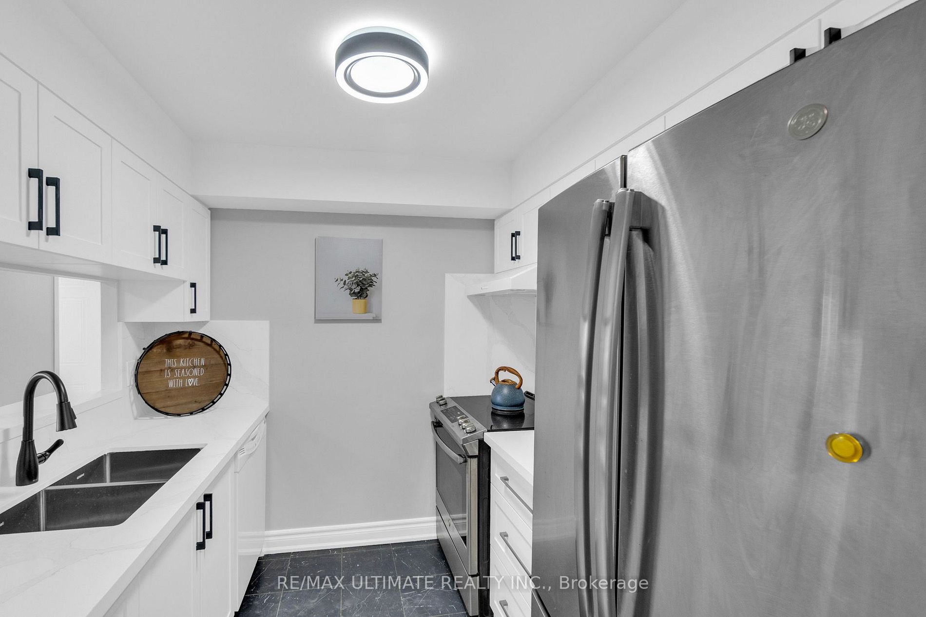 1 Hickory Tree Rd E, #902