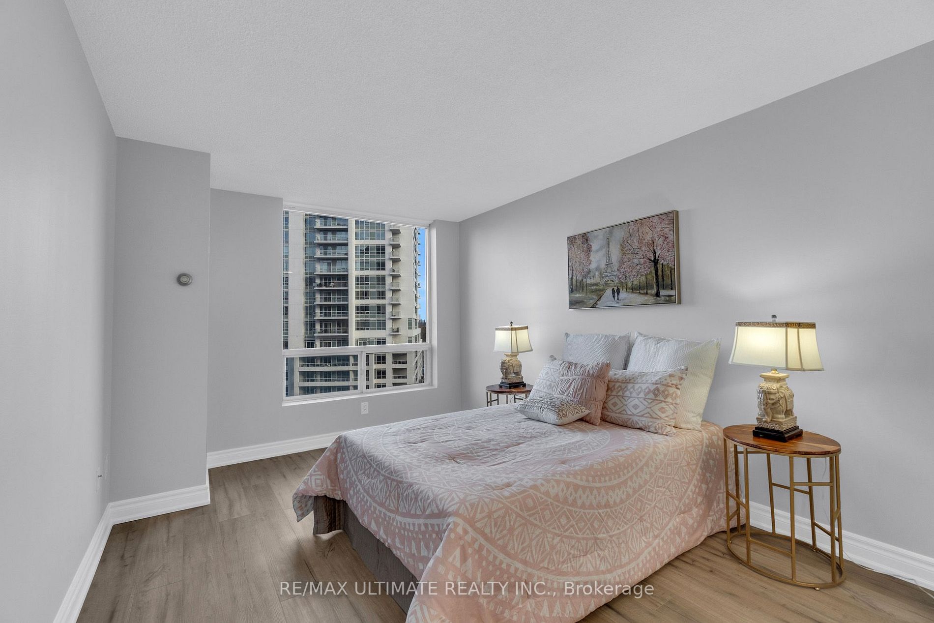 1 Hickory Tree Rd E, #902