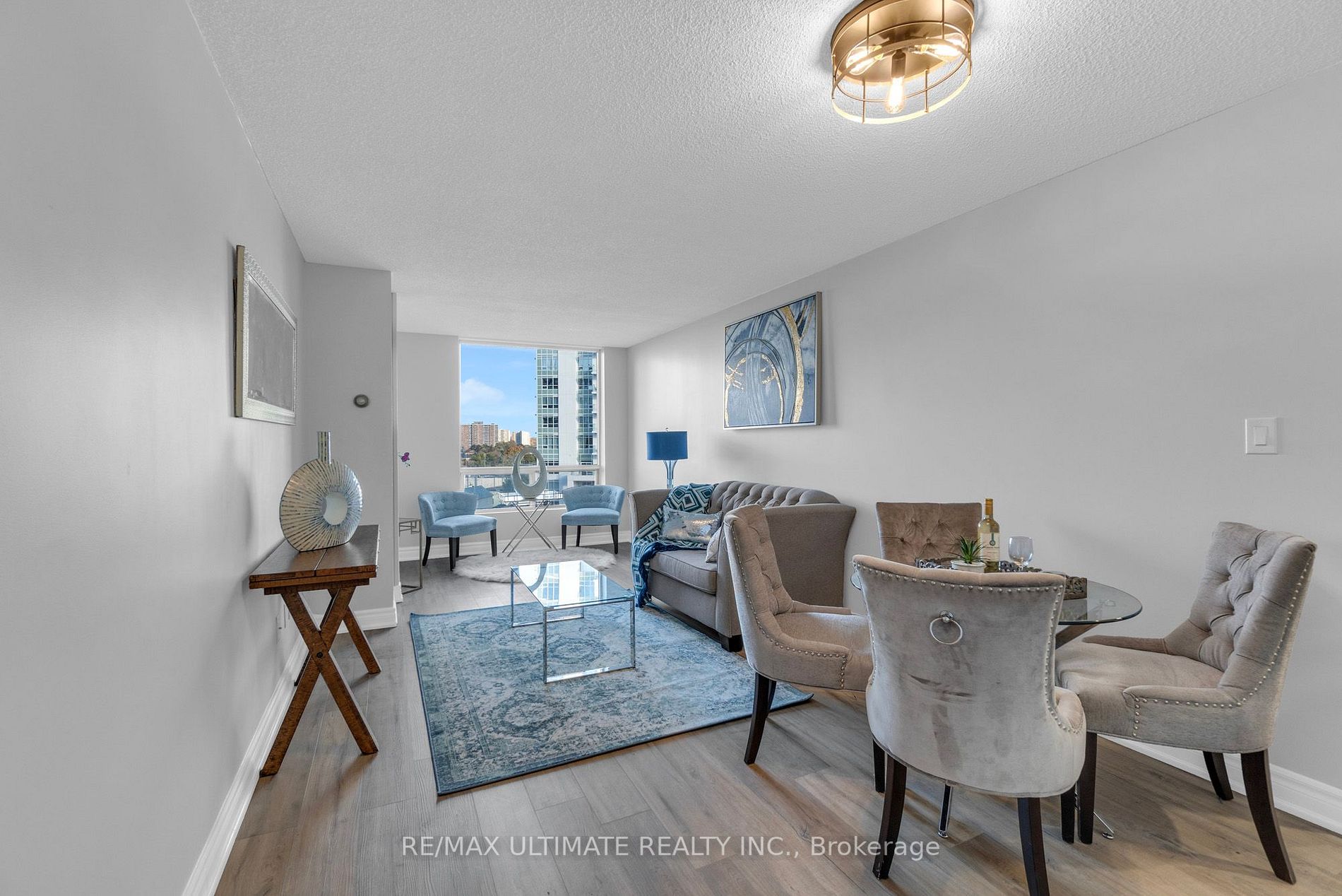1 Hickory Tree Rd E, #902