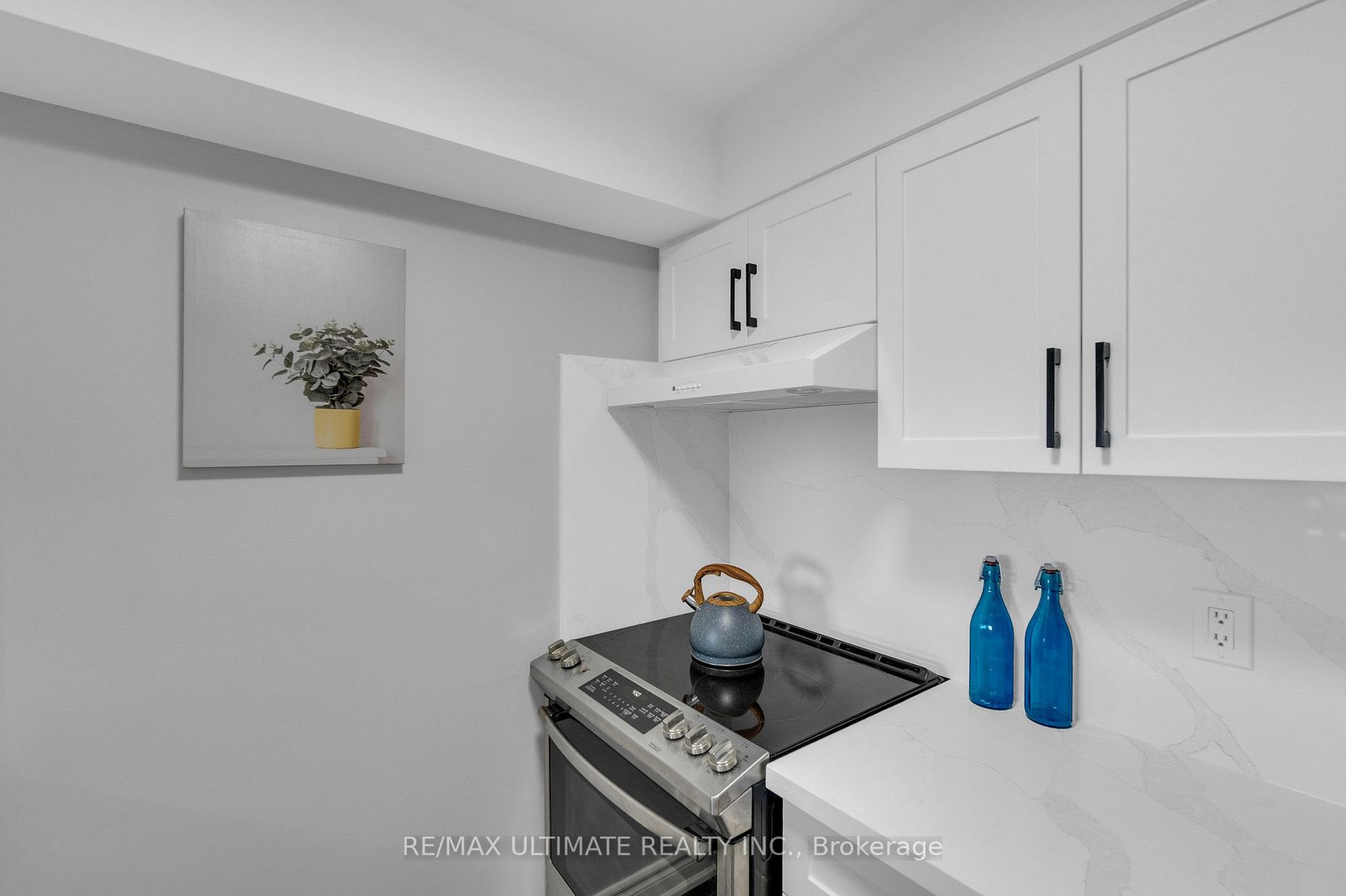 1 Hickory Tree Rd E, #902