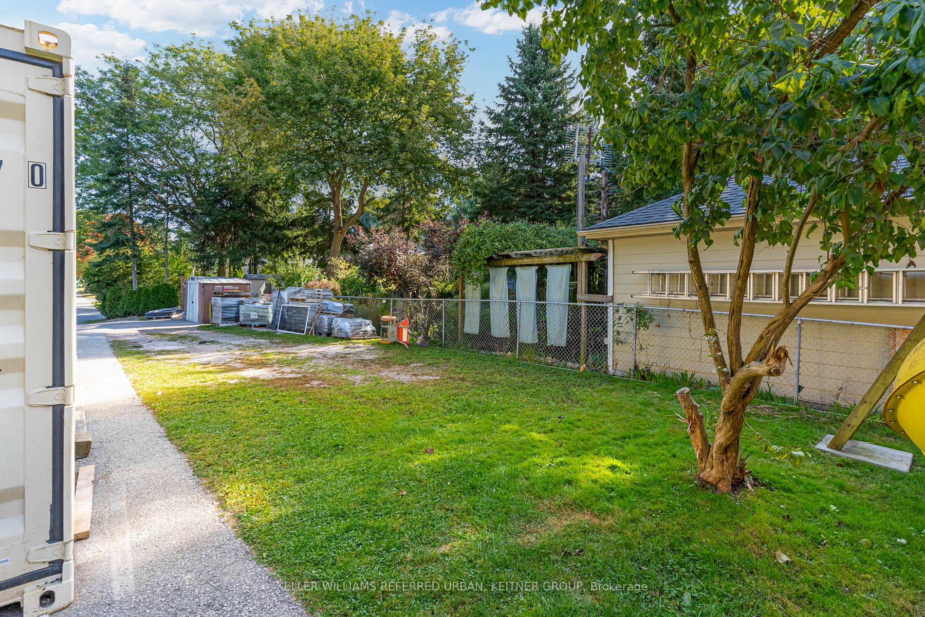 1083 Orchard Rd