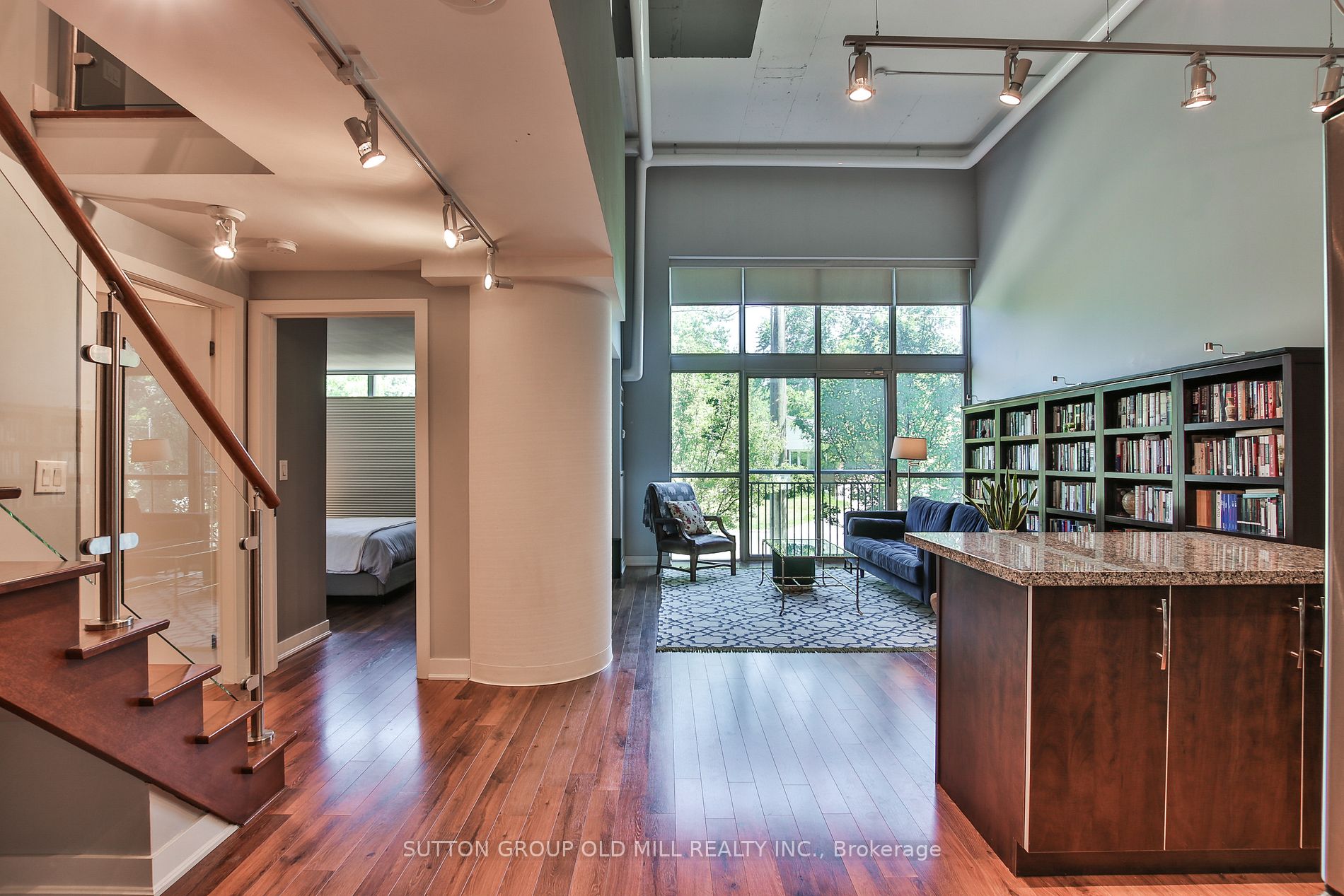 2 Fieldway Rd, #107