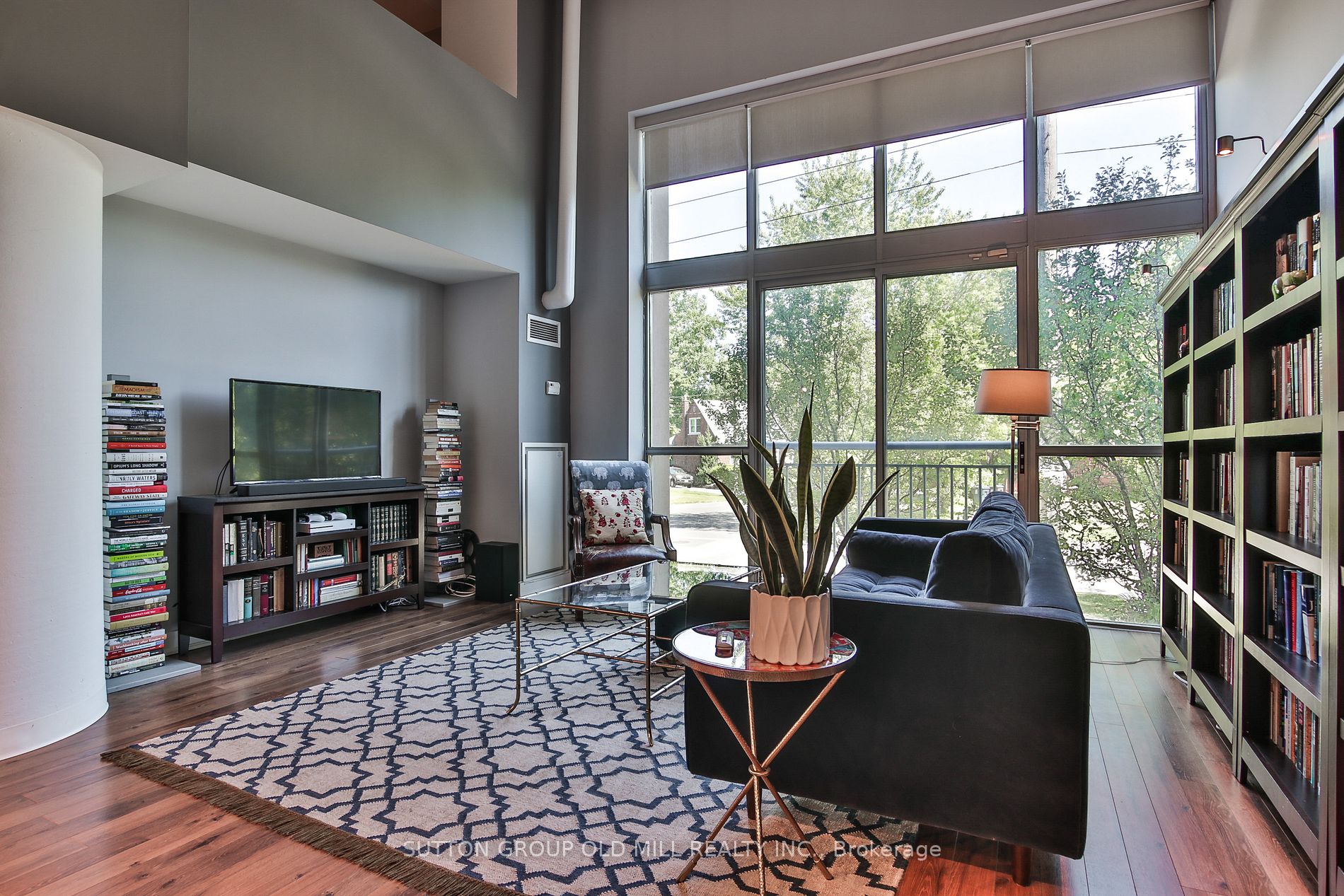2 Fieldway Rd, #107