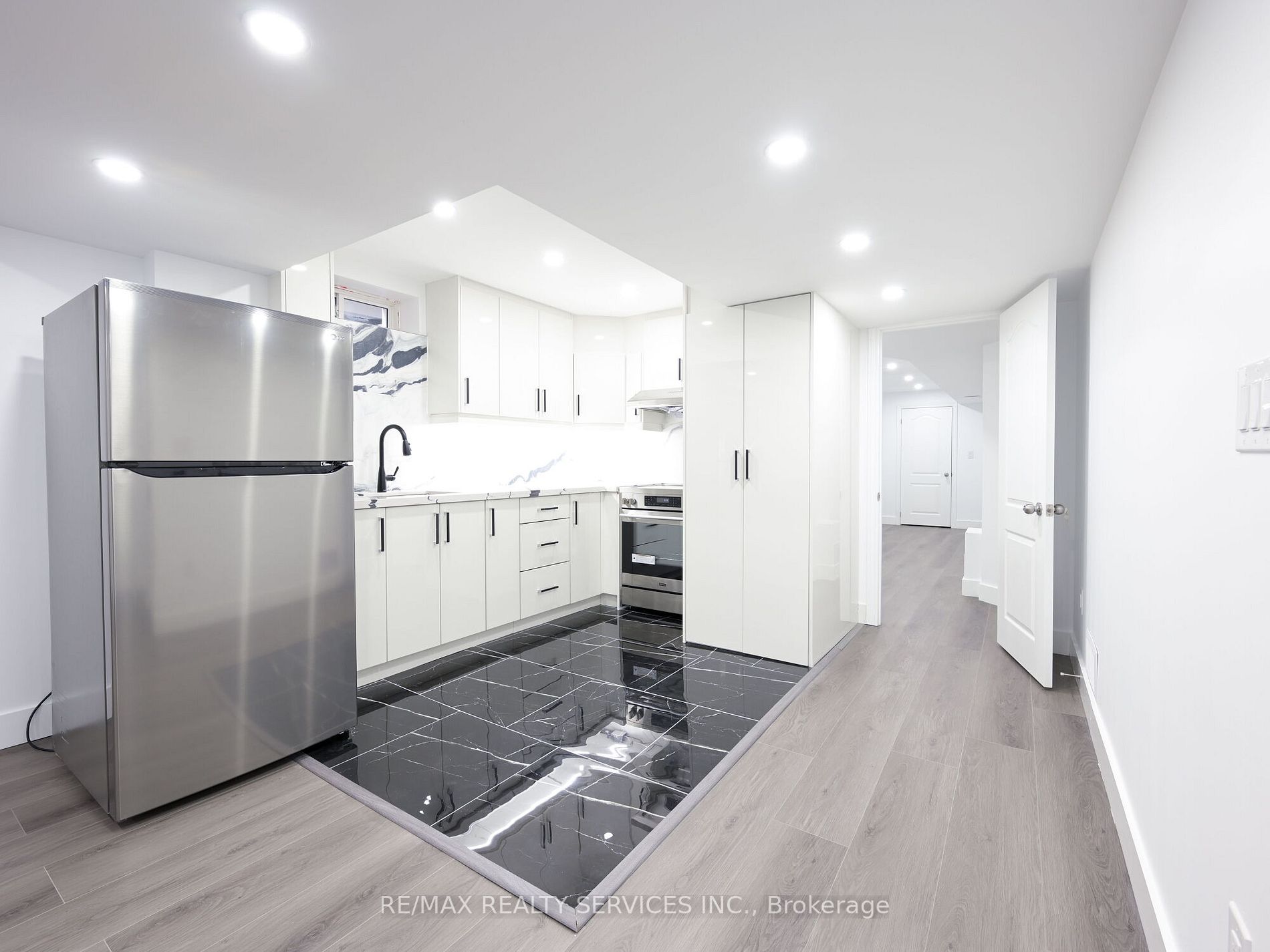 12 Leadenhall Rd