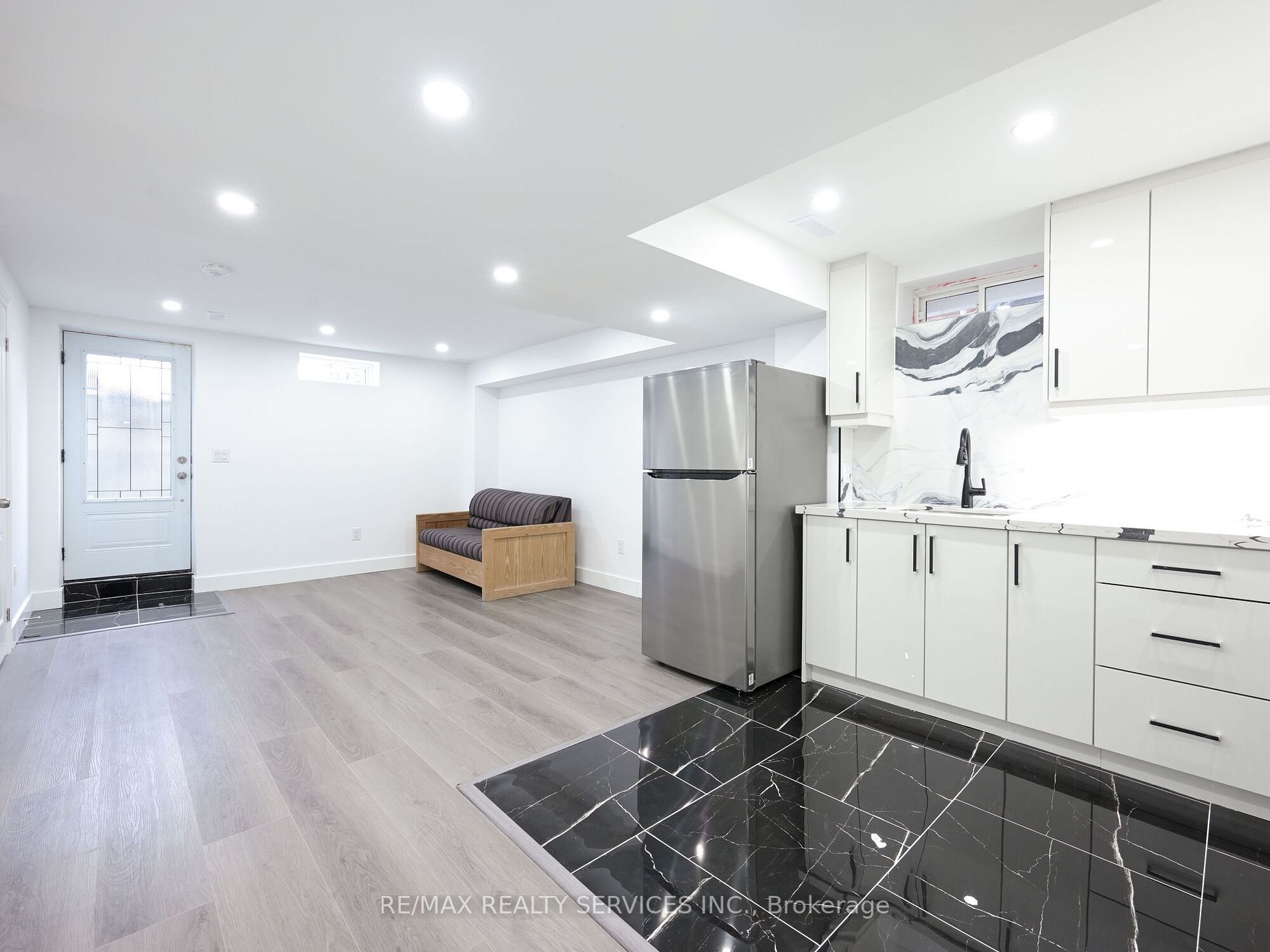 12 Leadenhall Rd
