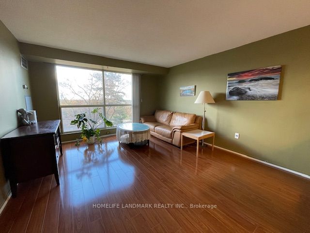 2155 Burnhamthorpe Rd W, #711