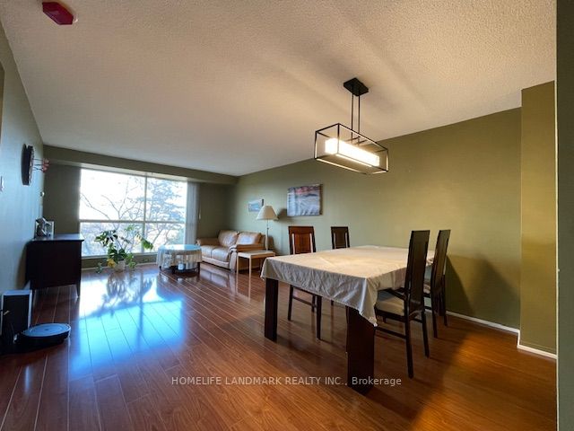 2155 Burnhamthorpe Rd W, #711