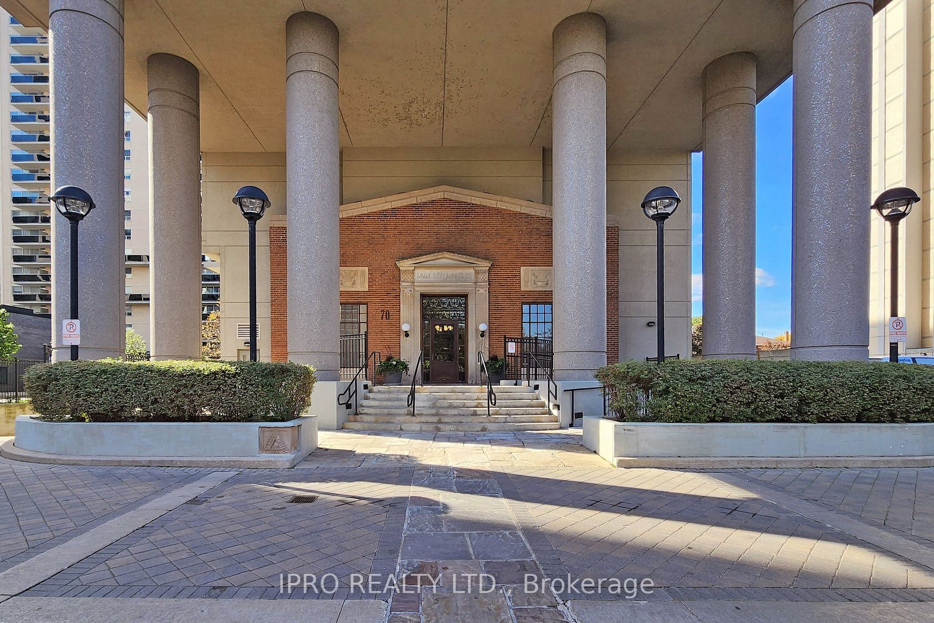 70 High Park Ave, #1804