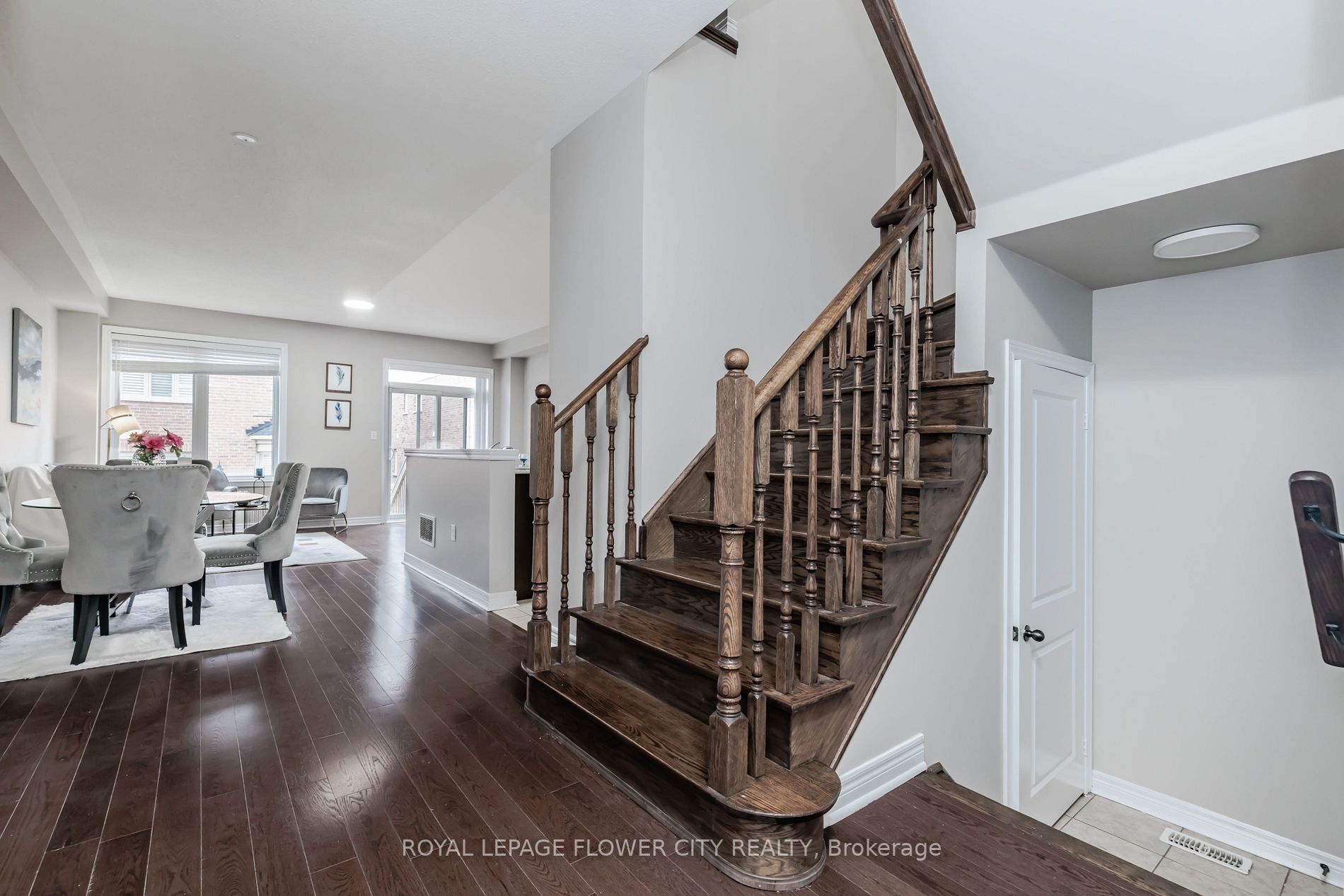49 Hogan Manor Dr