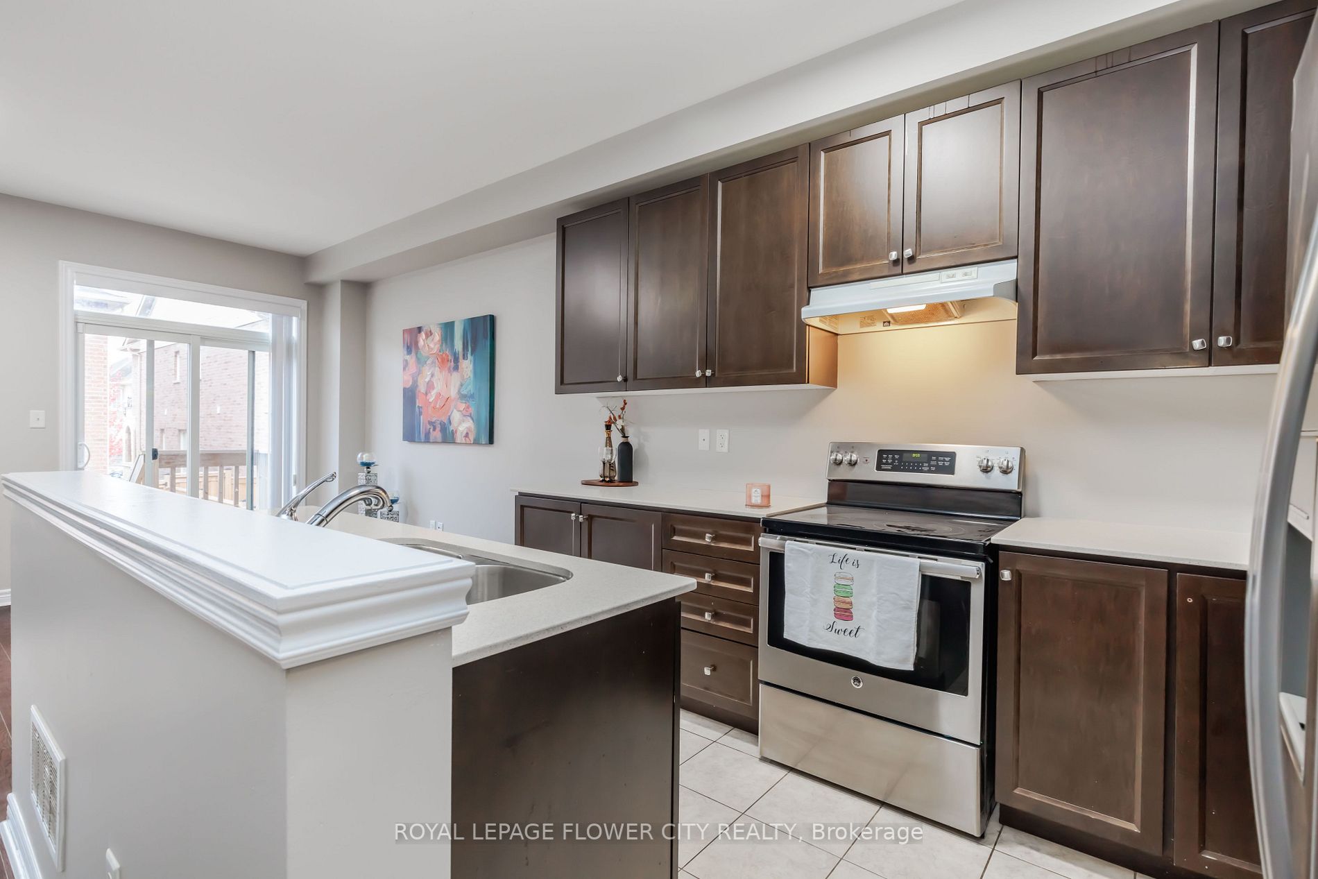 49 Hogan Manor Dr