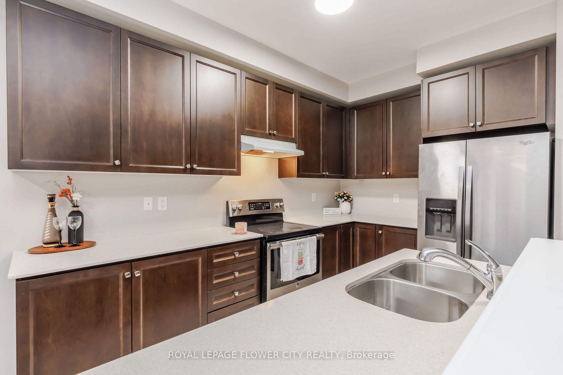 49 Hogan Manor Dr