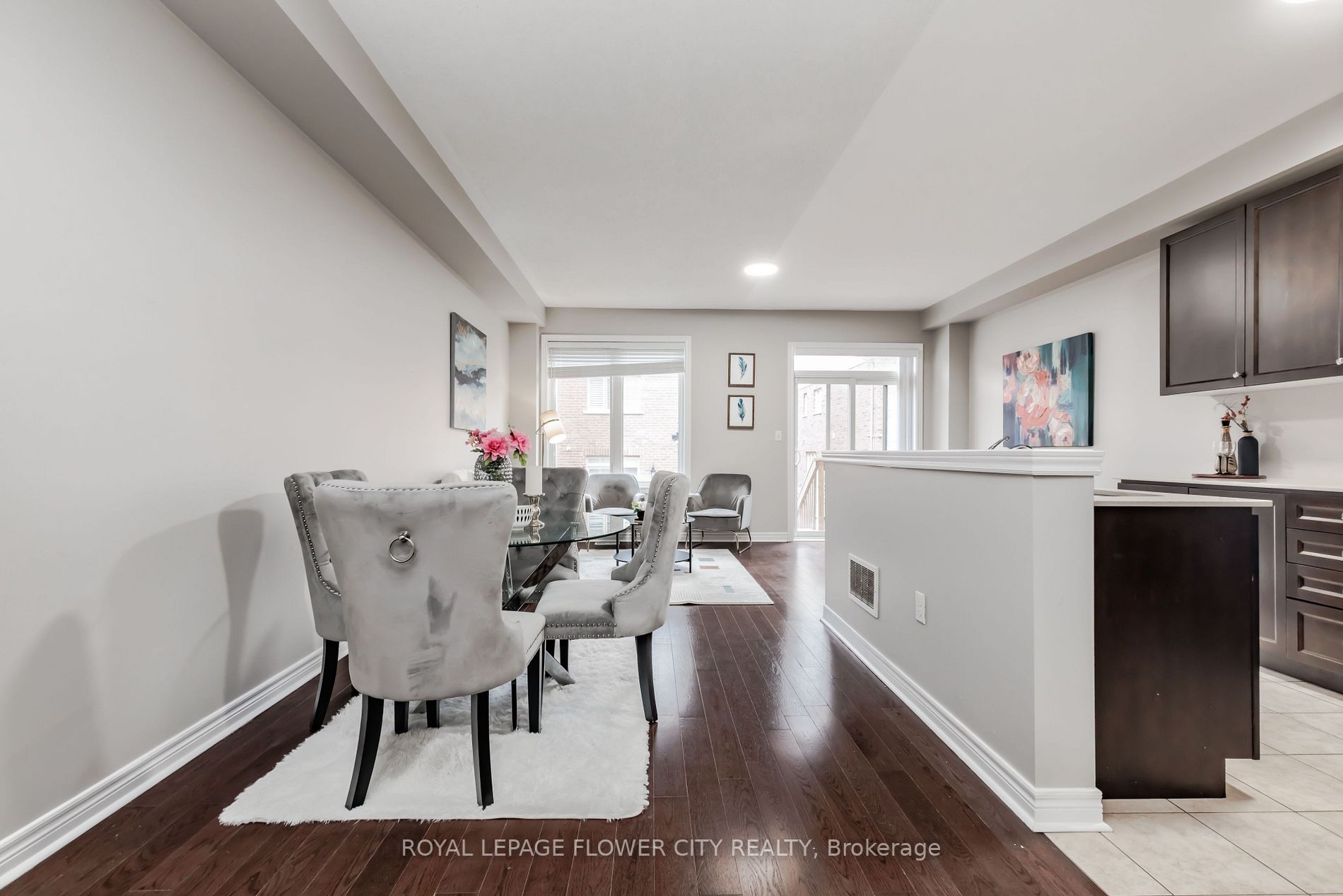 49 Hogan Manor Dr