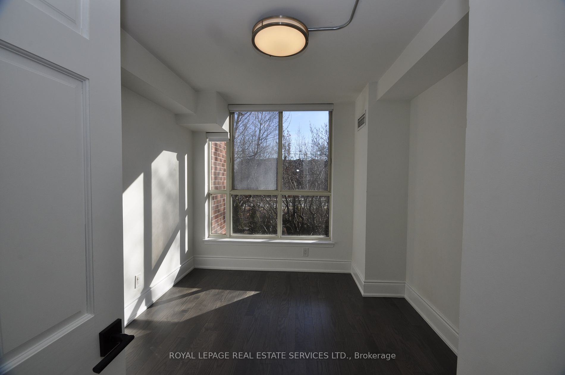 22 Southport St, #239