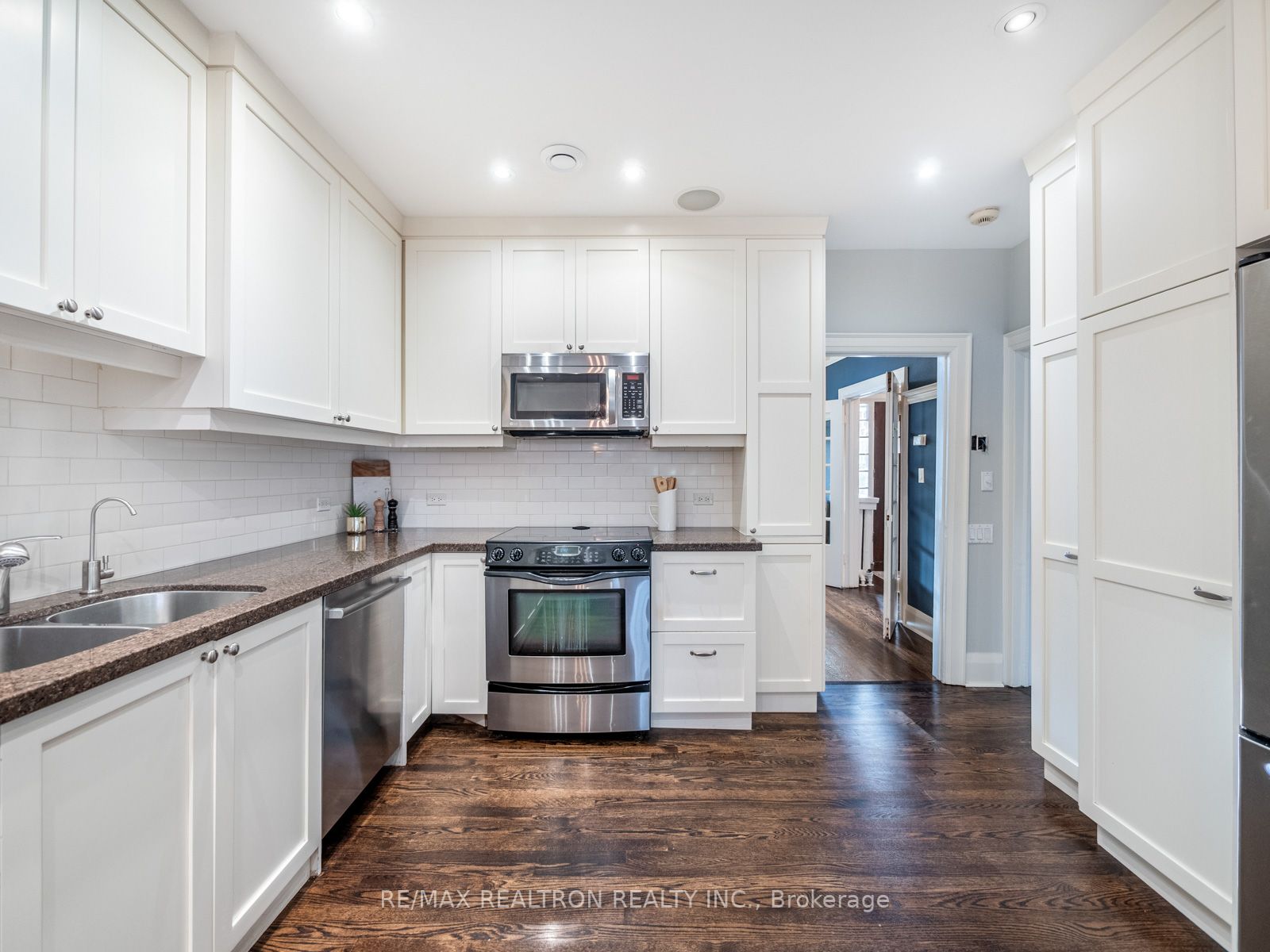 57 Glenholme Ave