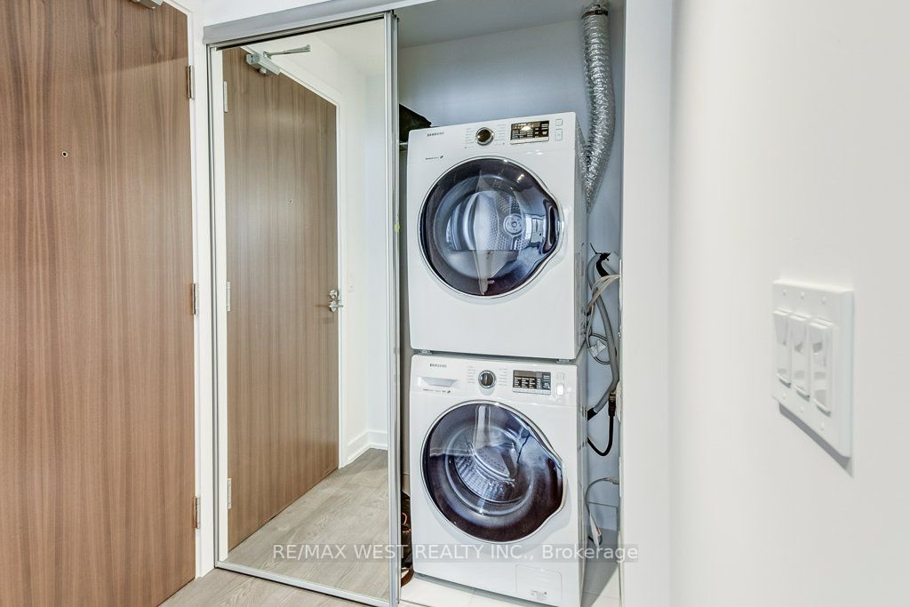 1928 Lake Shore Blvd W, #3001