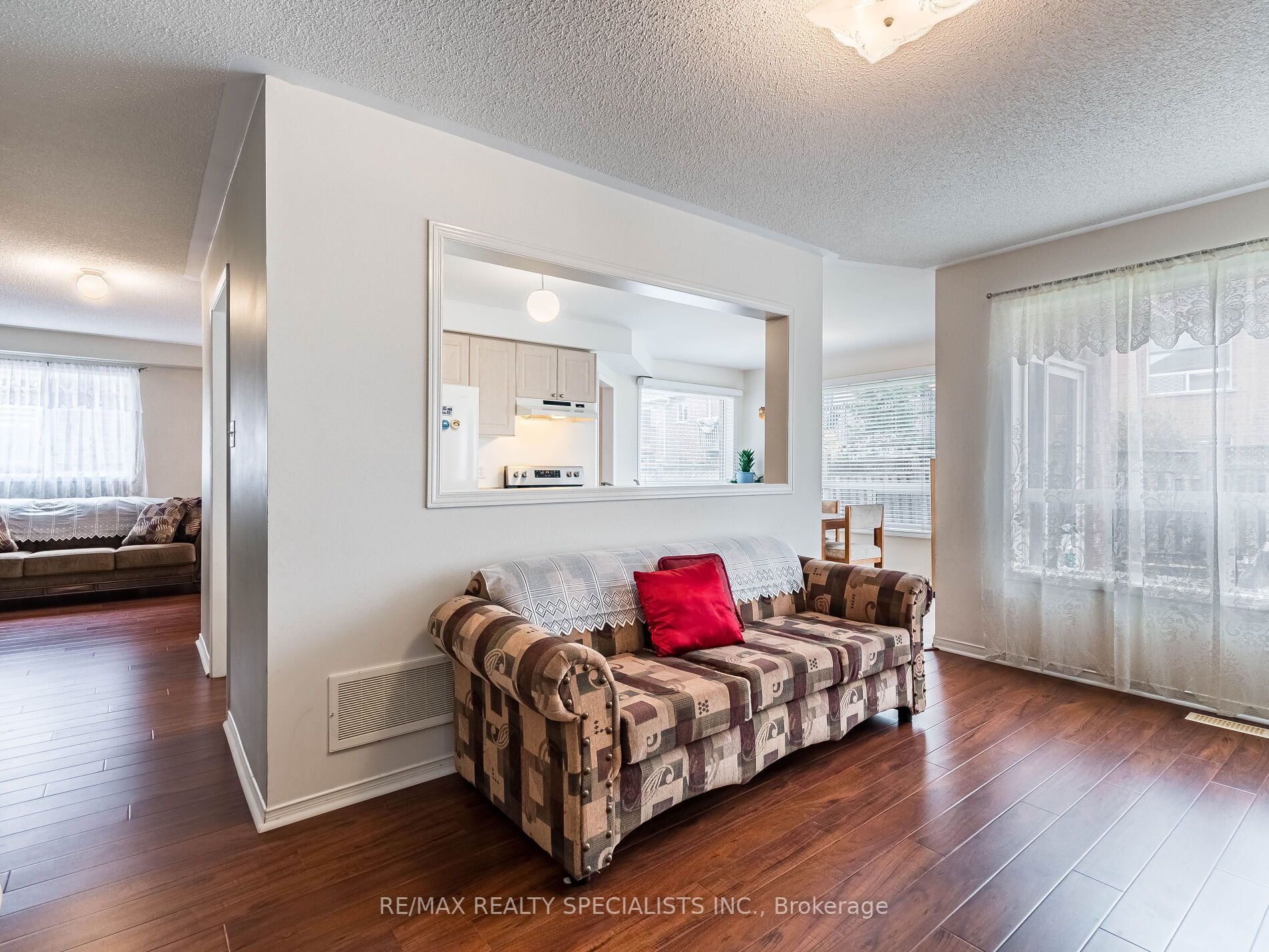 18 Tregate Cres