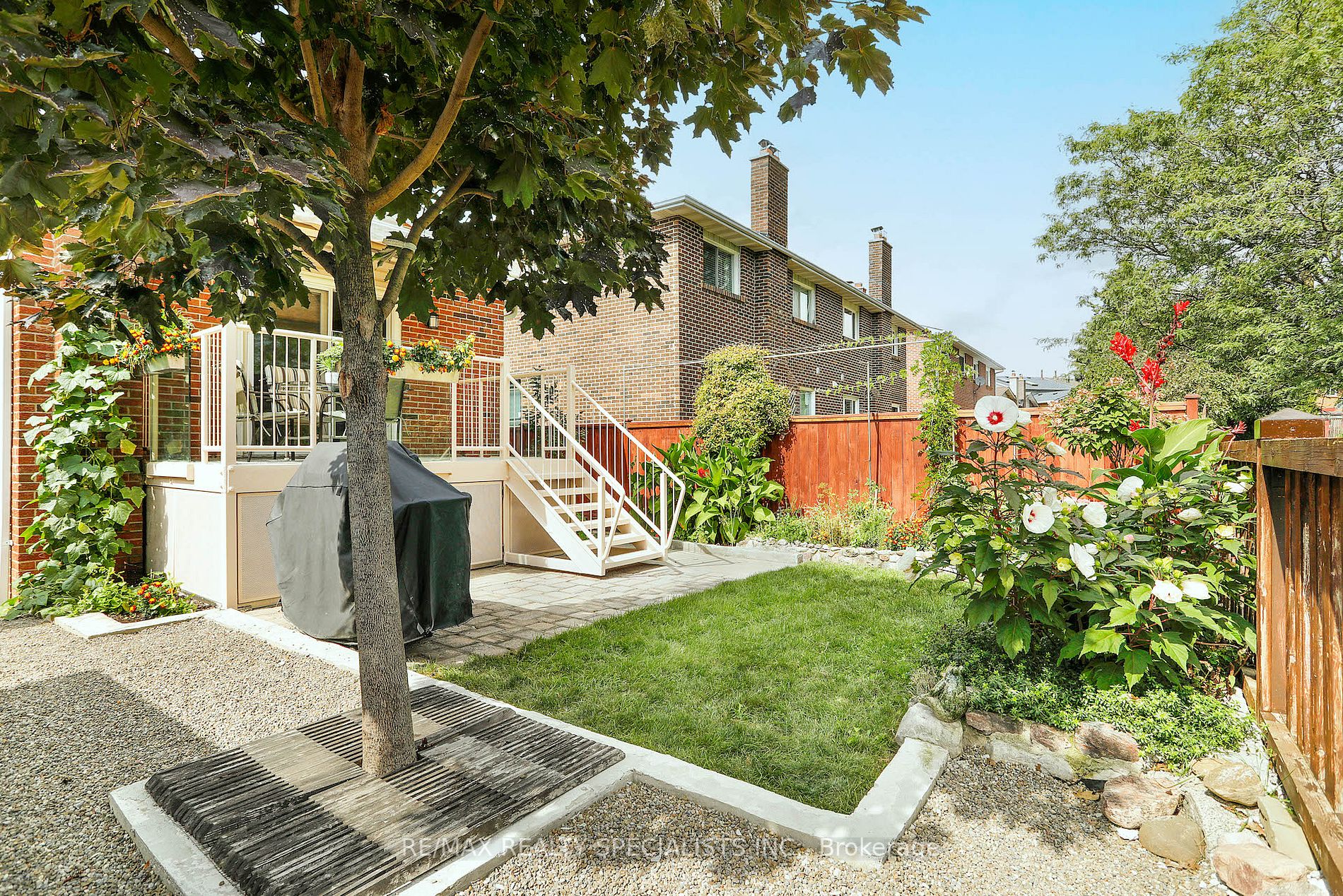 46 Simmons Boulevard