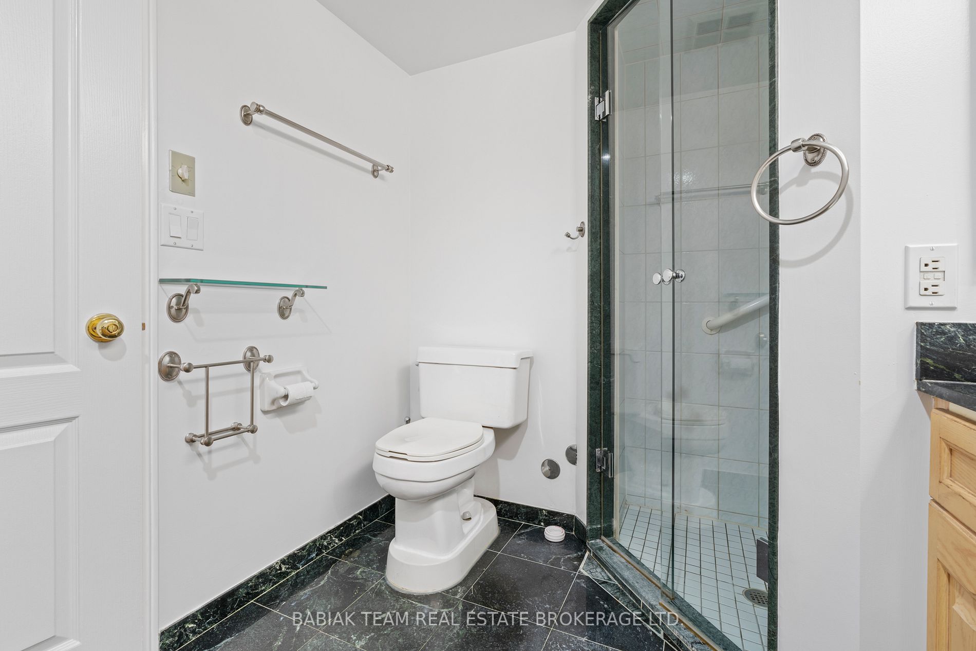 1 Ripley Ave, #302