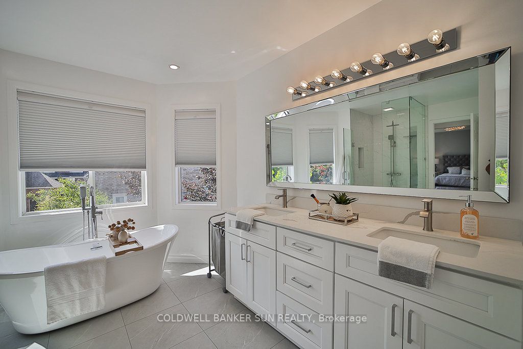 836 Trudeau Dr