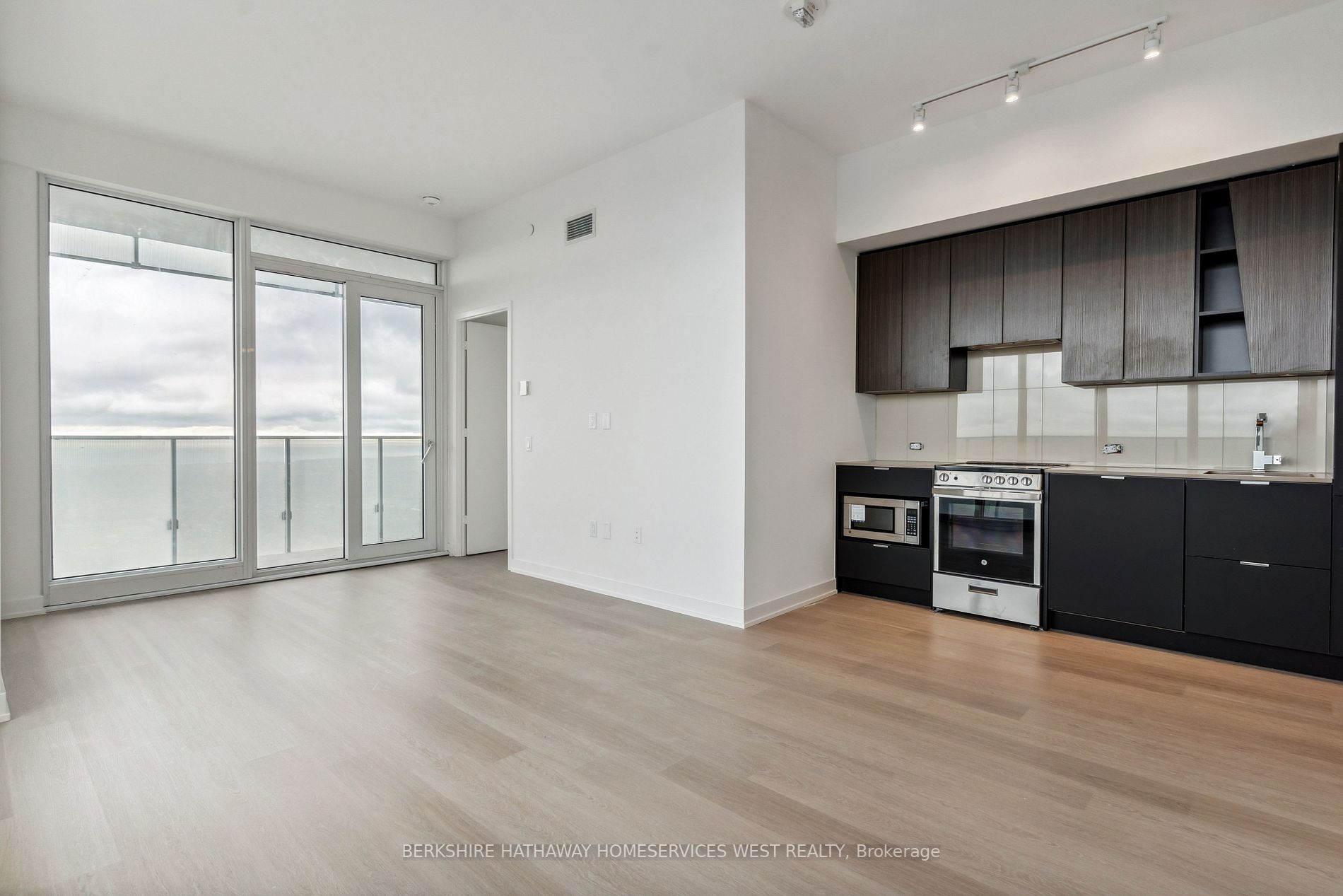3883 Quartz Rd, #5504