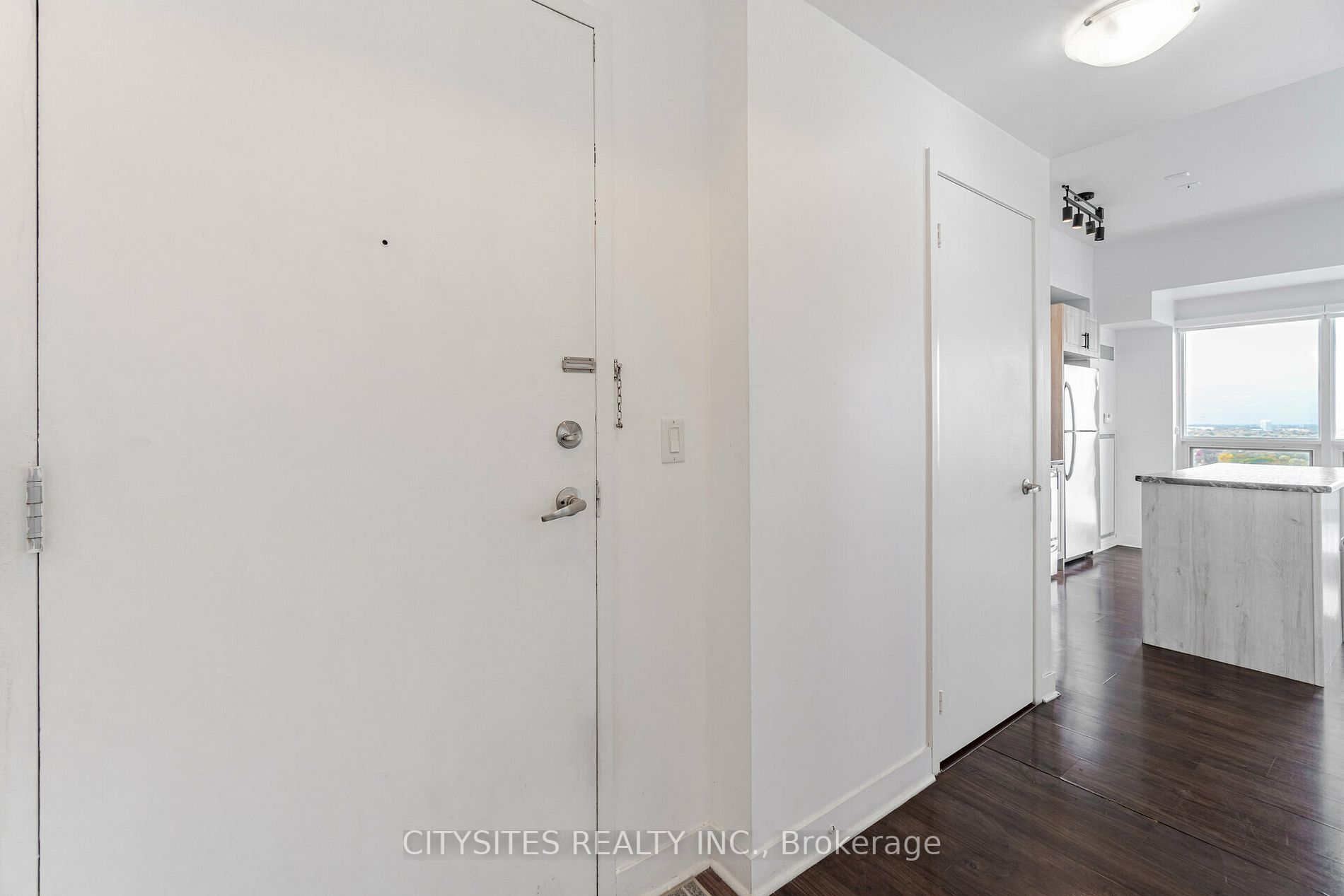 155 Legion Rd N, #Ph2913