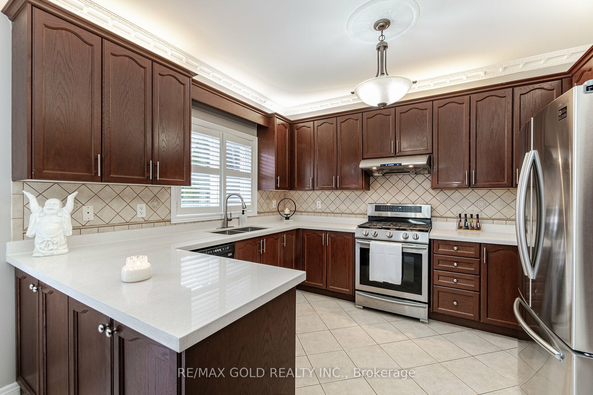 68 Runnymede Cres