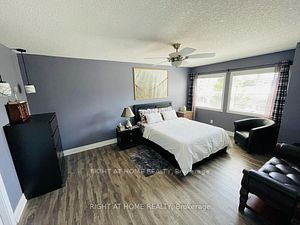 271 Thompson Rd