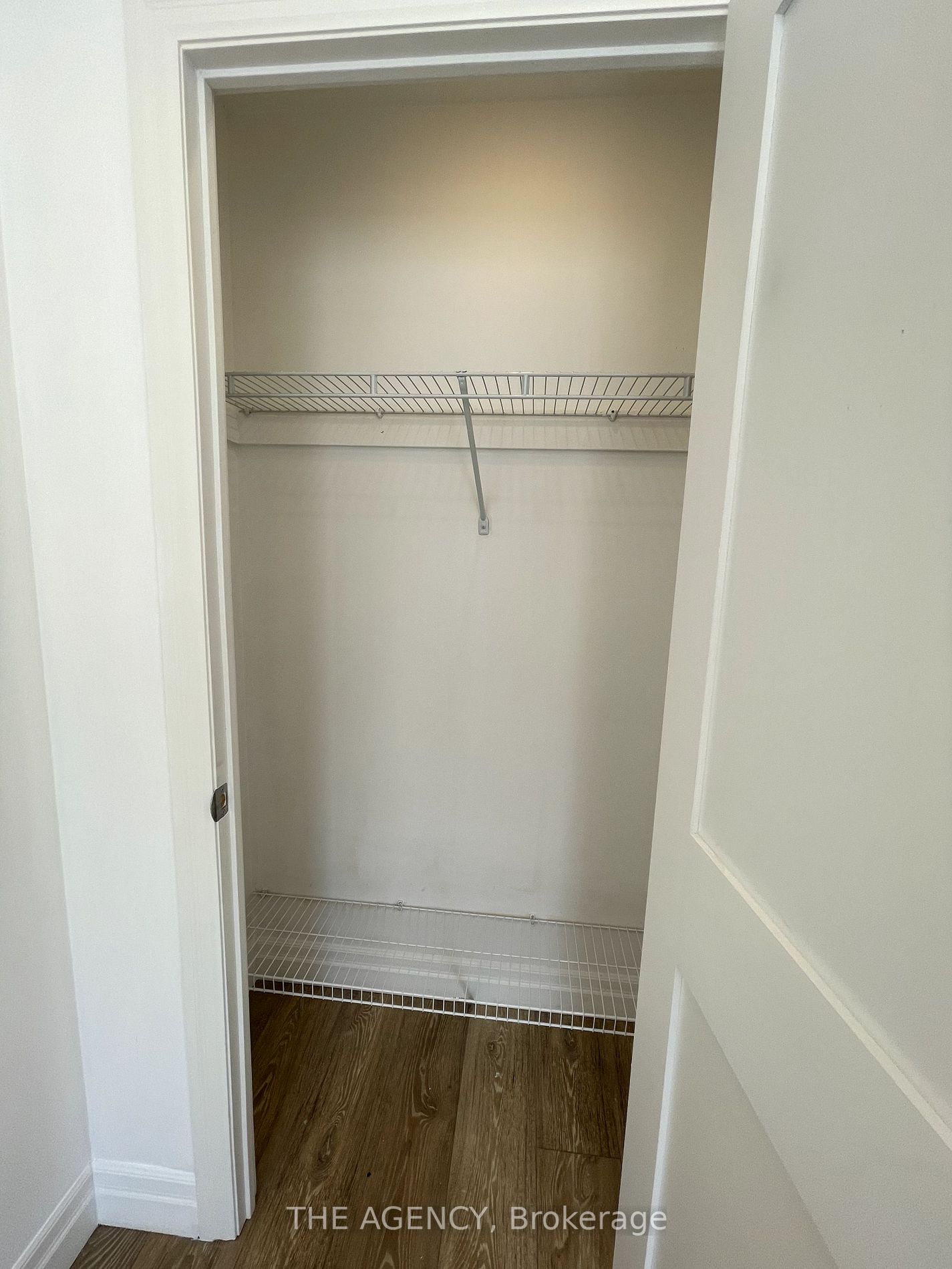 2940 Dundas St W, #6