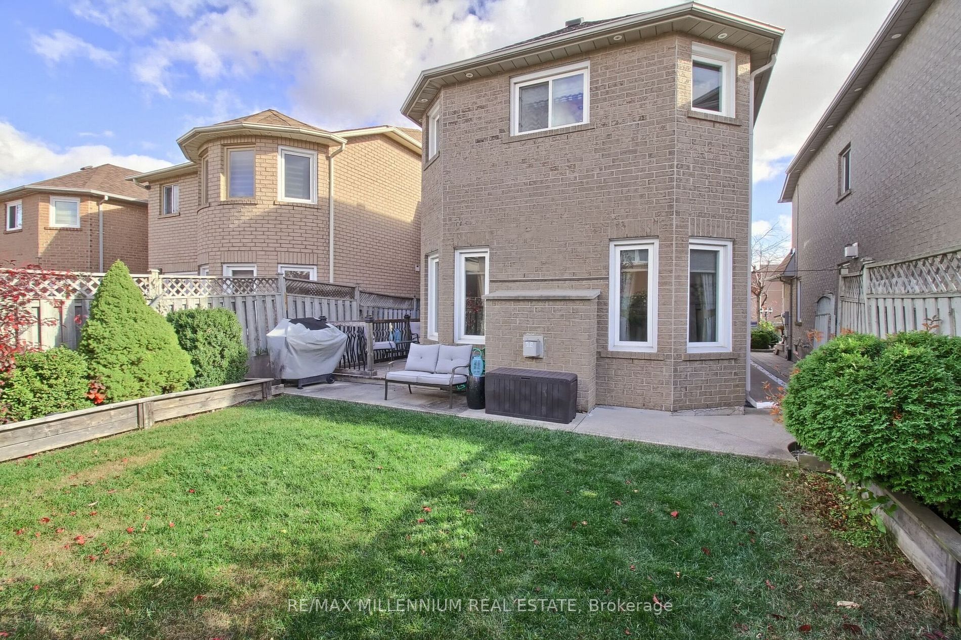 10 Prairie Rose Circ