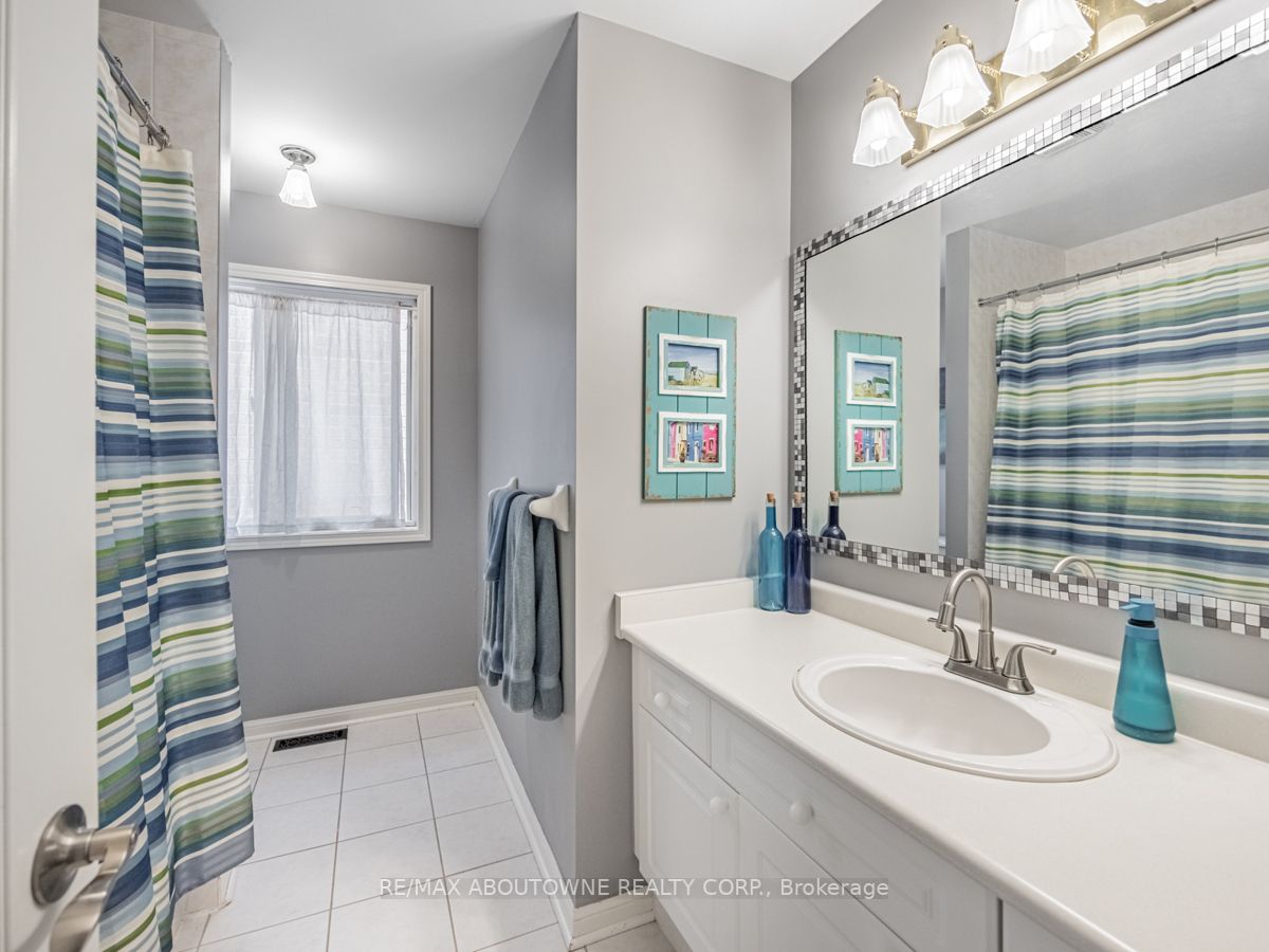 2329 Oakhaven Dr