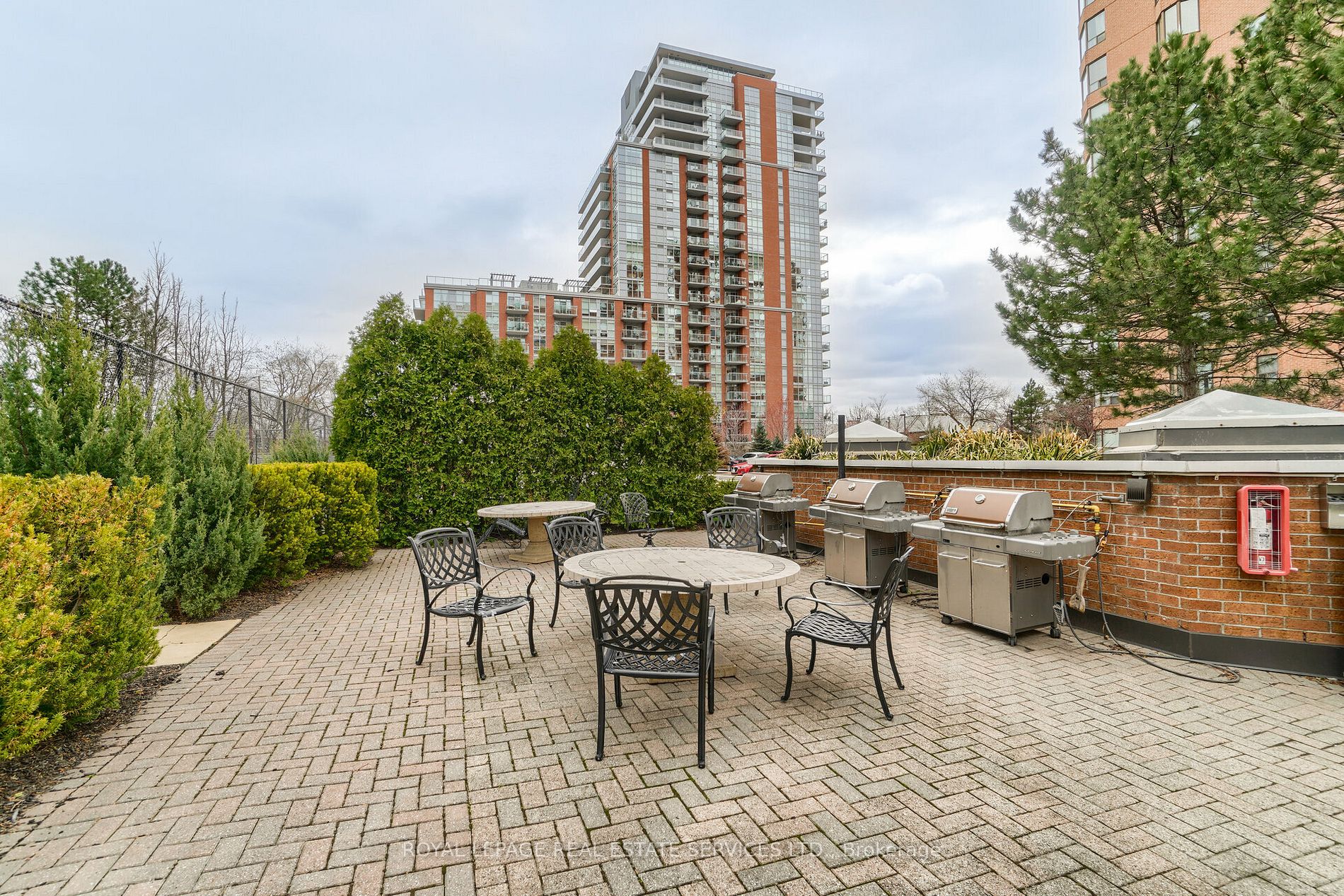 1270 Maple Crossing Blvd, #1612