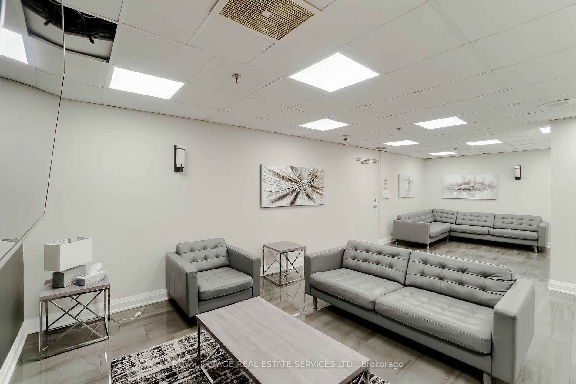 1270 Maple Crossing Blvd, #1612