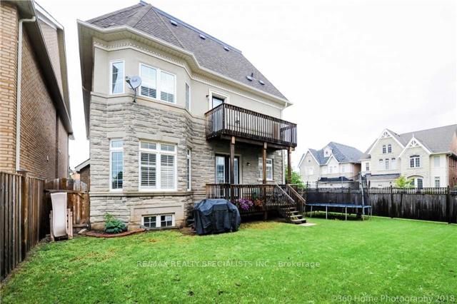 3270 Erin Centre Blvd